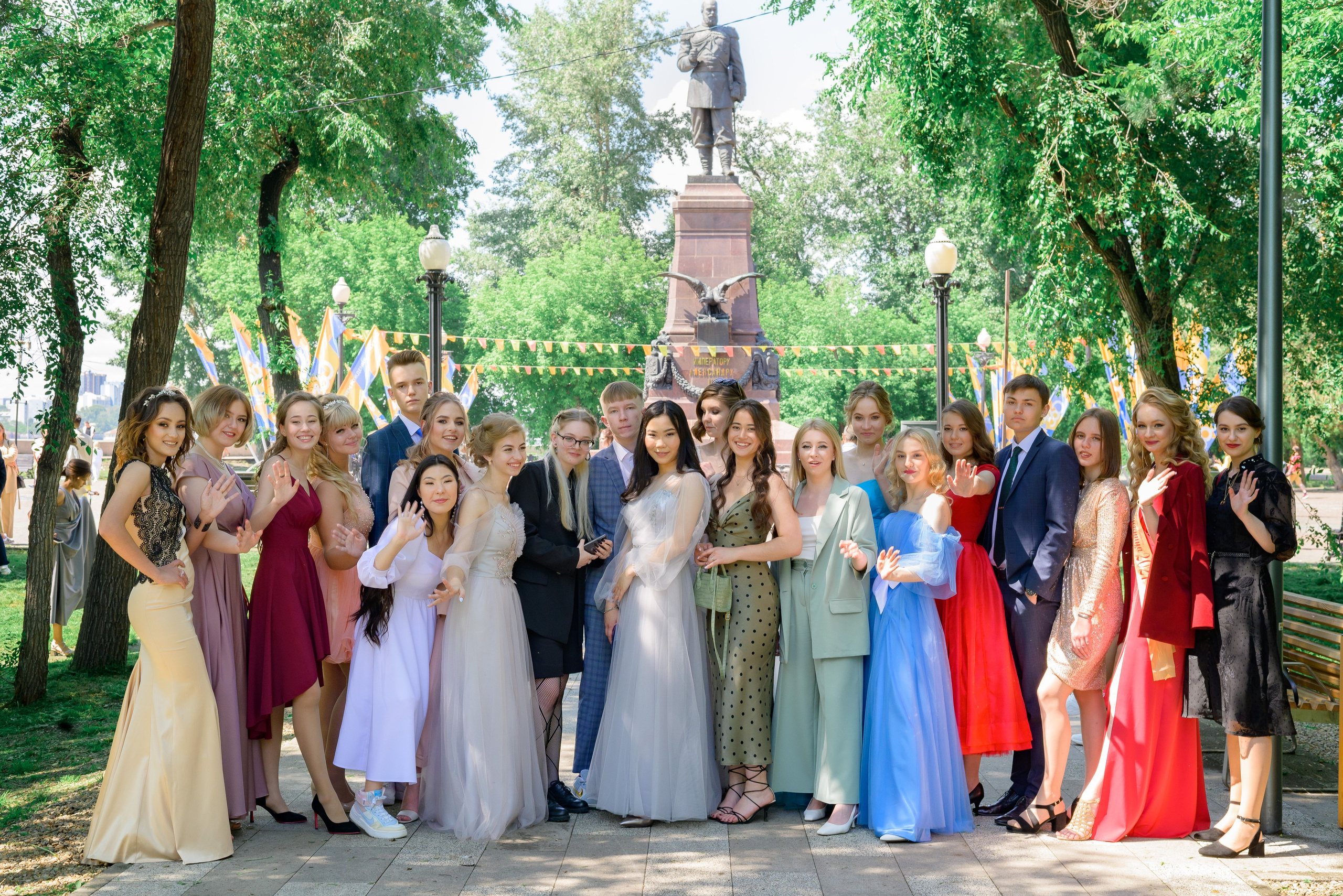 Выпускной 9-11классы. Выпускные книги Анапа Новороссийск Краснодар