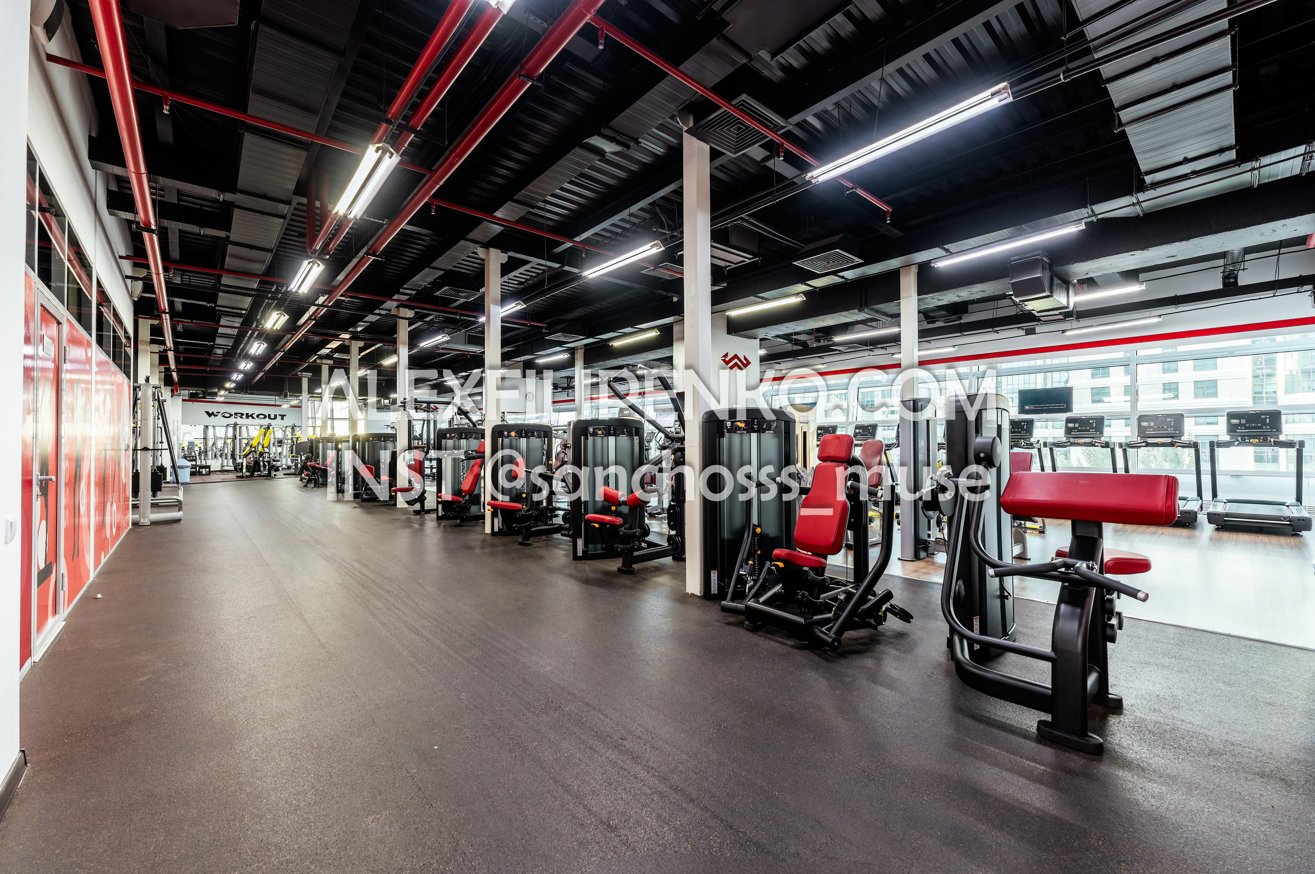 WORKOUT Достык 18. Фотограф интерьера недвижимости и архитектуры в Астане