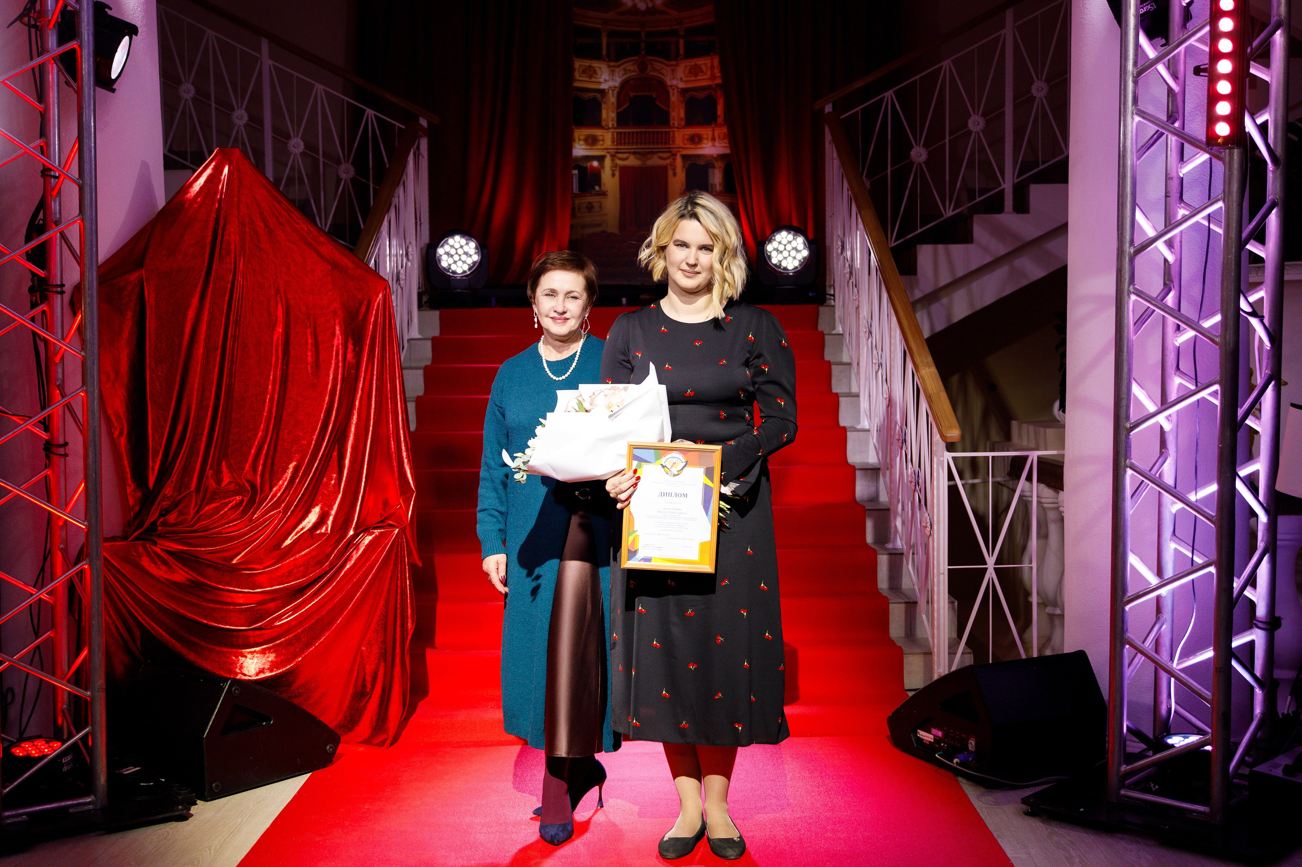 Награждение победителя конкурса «Учитель Года» г. Горнозаводск. Фотограф Дмитрий Молчанов | Фотограф Пермь | Фотограф