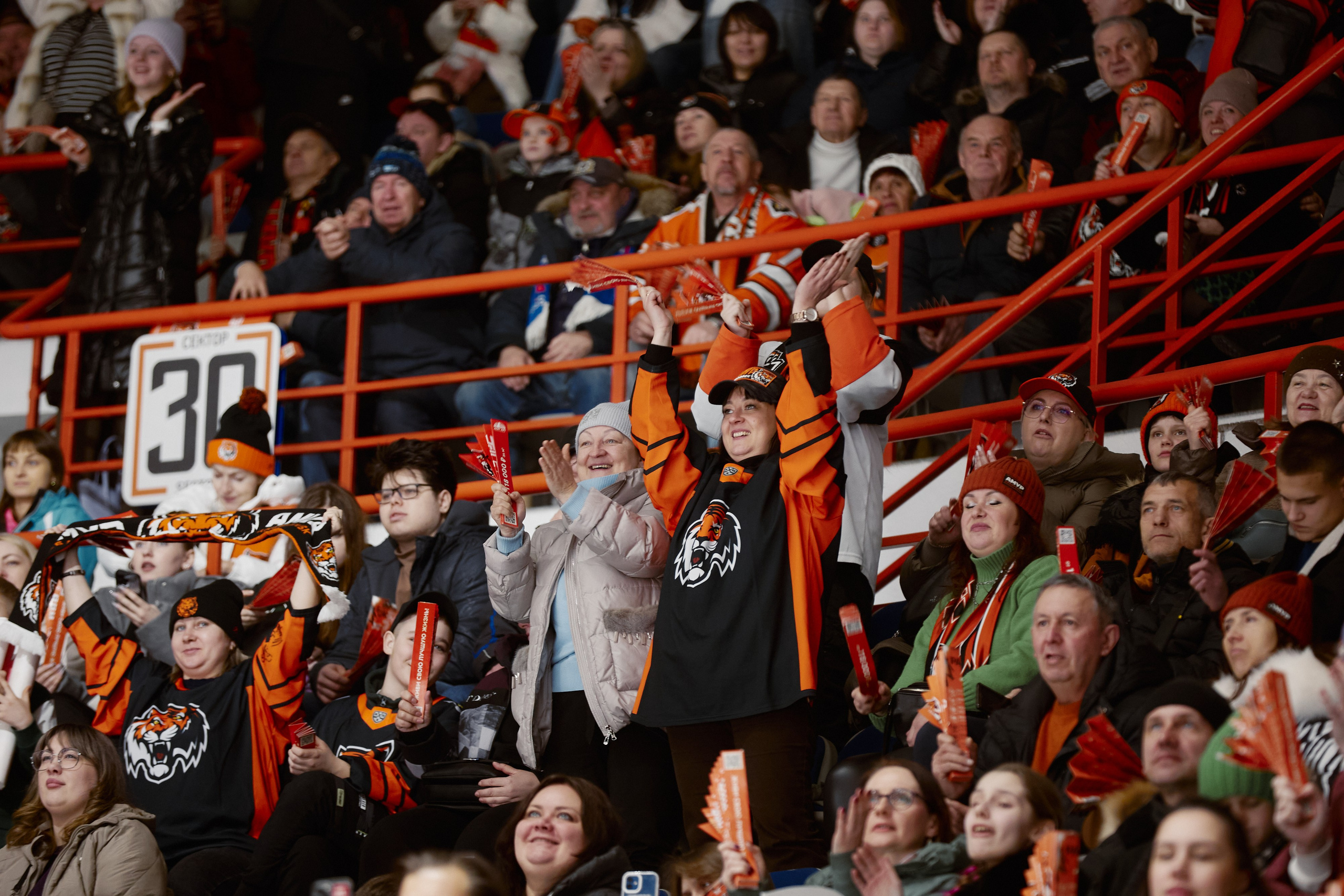 Домашние матчи ХК Амур. ФОТОГРАФ НА МЕРОПРИЯТИЕ ОТ СОЛЬ МЕДИА PRODUCTION