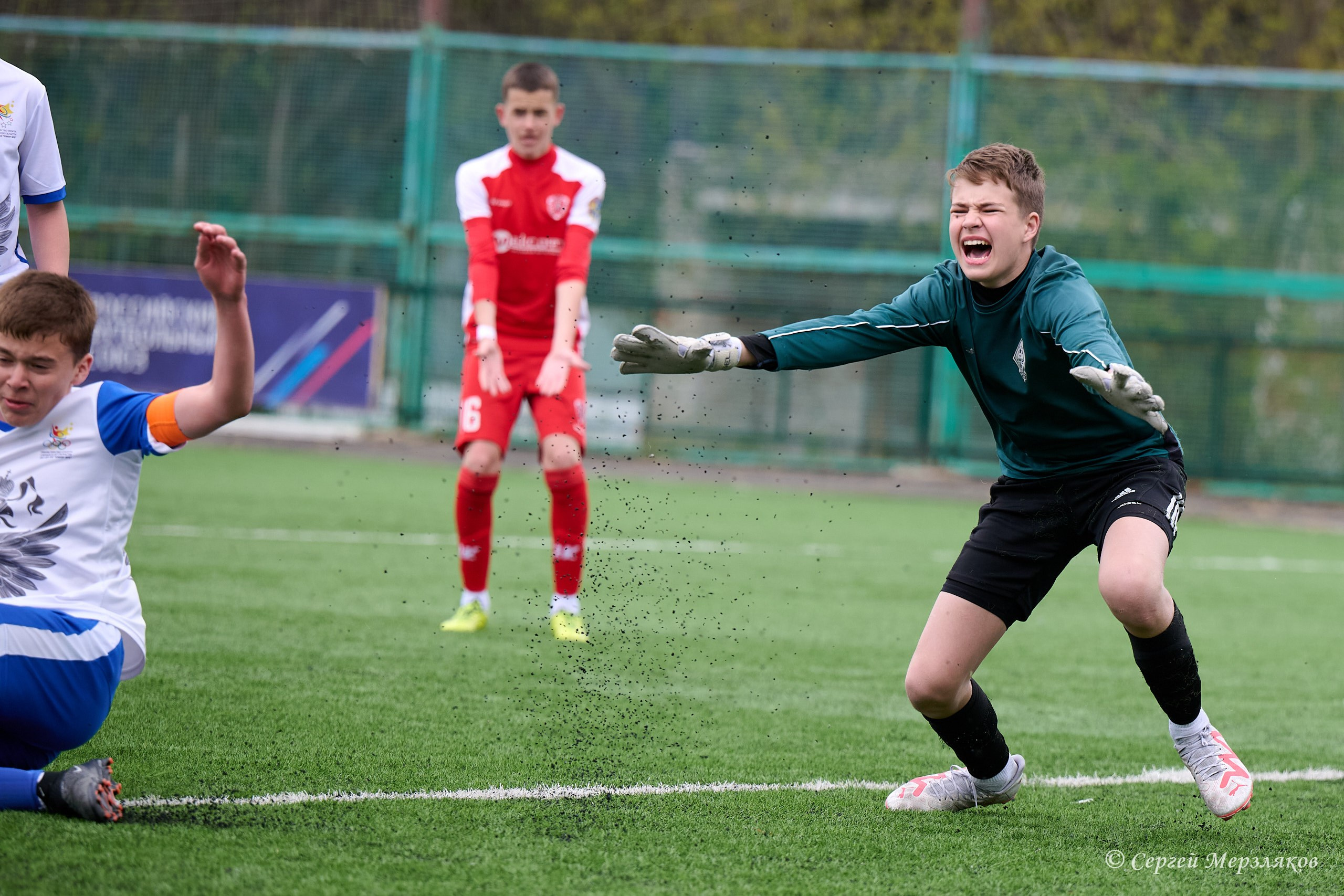 Футбол. Кубок РФС среди юношеских команд клубов ФНЛ «Приволжье». Спортивный репортажный фотограф в Ижевске Сергей Мерзляков