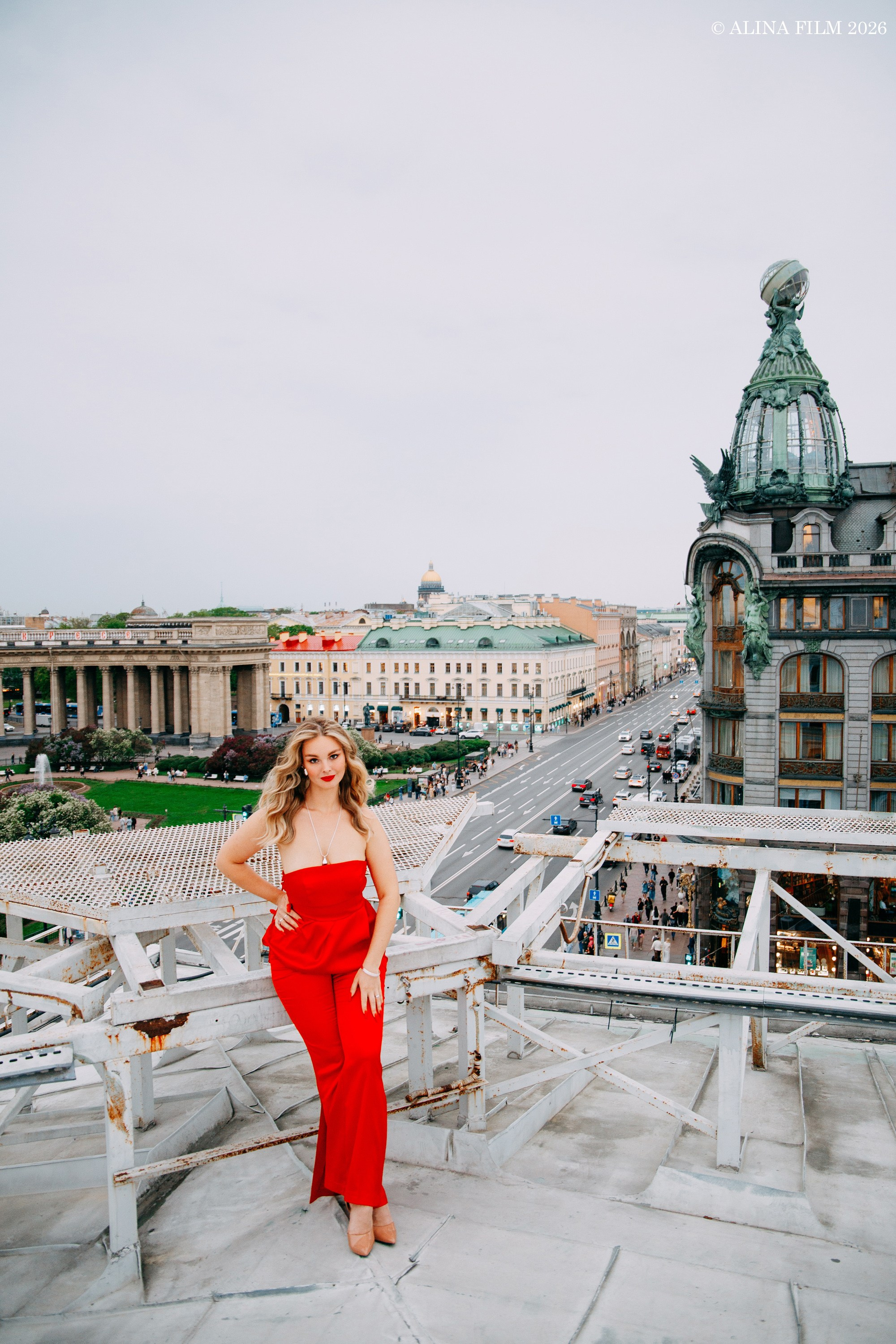 Фотосессия: крыша с видом на Казанский и Зингер. Фотограф в Санкт-Петербурге Alina Film