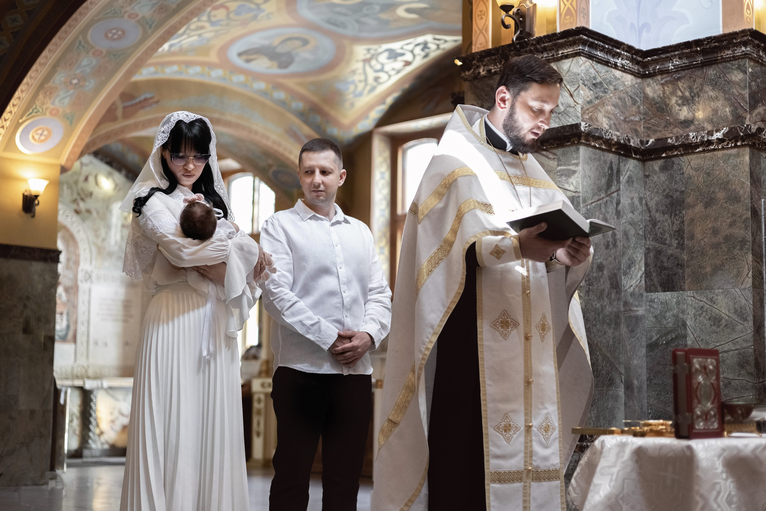 Фотограф крещение Пятигорск. Фотограф на крещение Пятигорск. фотограф Таинств Крестины Анна: 8(928)307-37-21