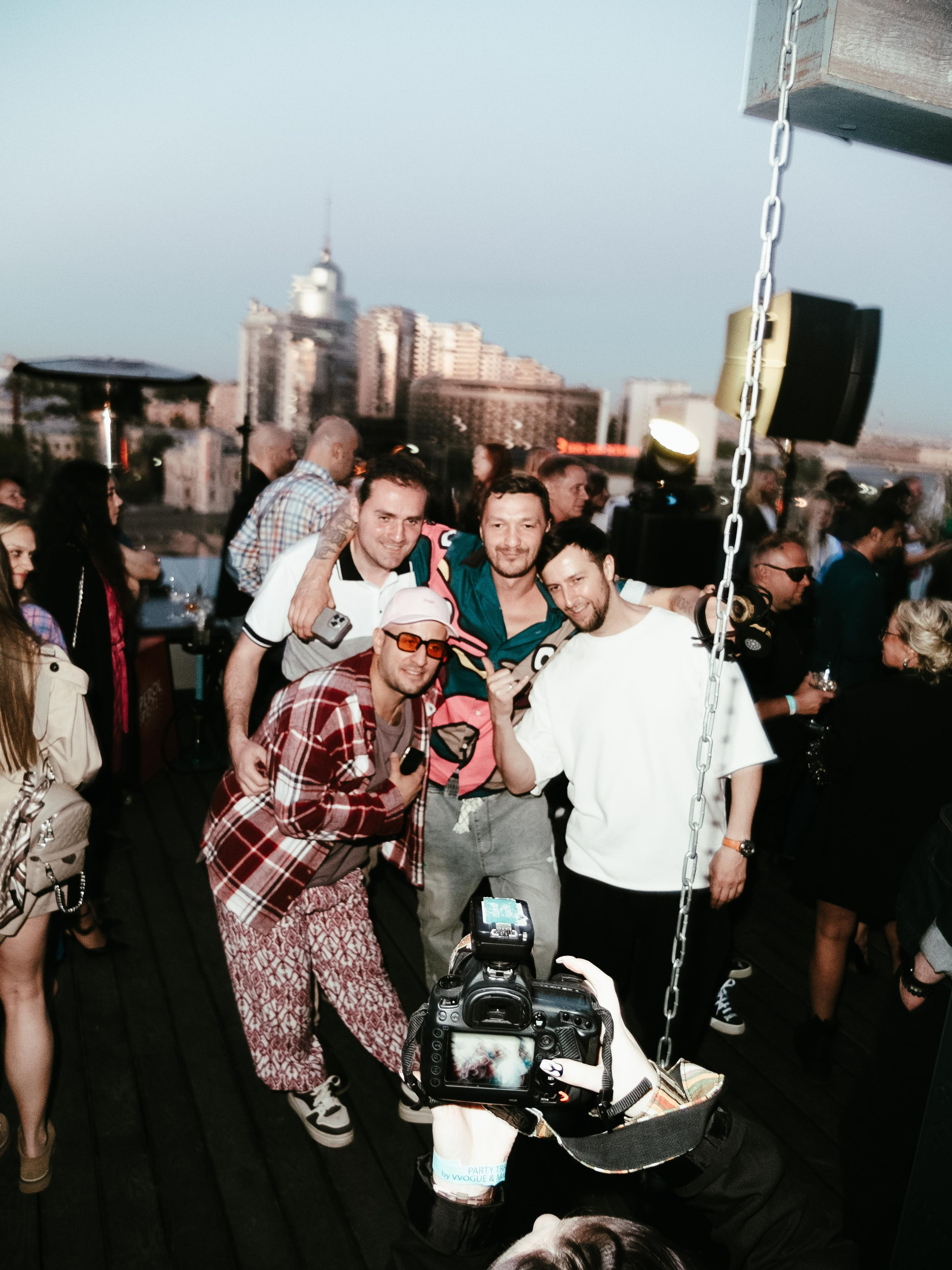 ROOF PLACE 18\05. Коммерческий Фотограф Виктор Фоменых