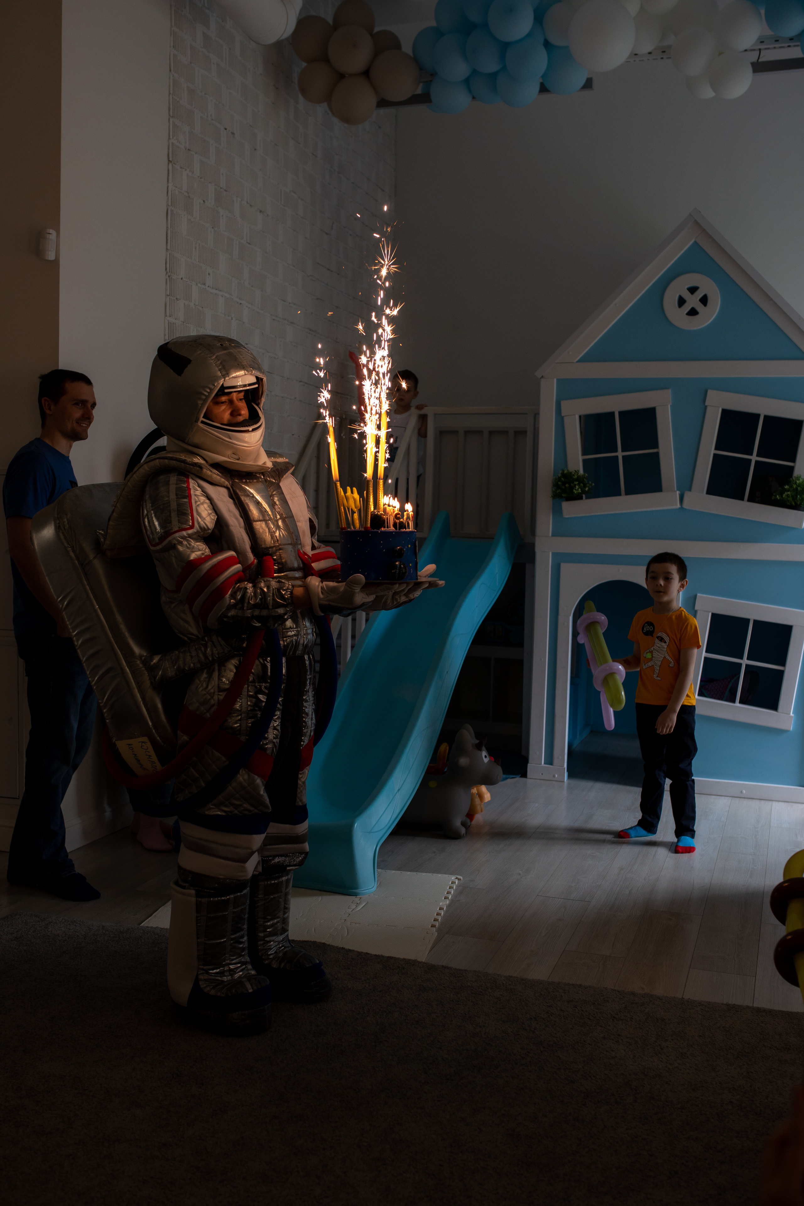 День рождения Артёма. Фотограф в Москве Ира Никина