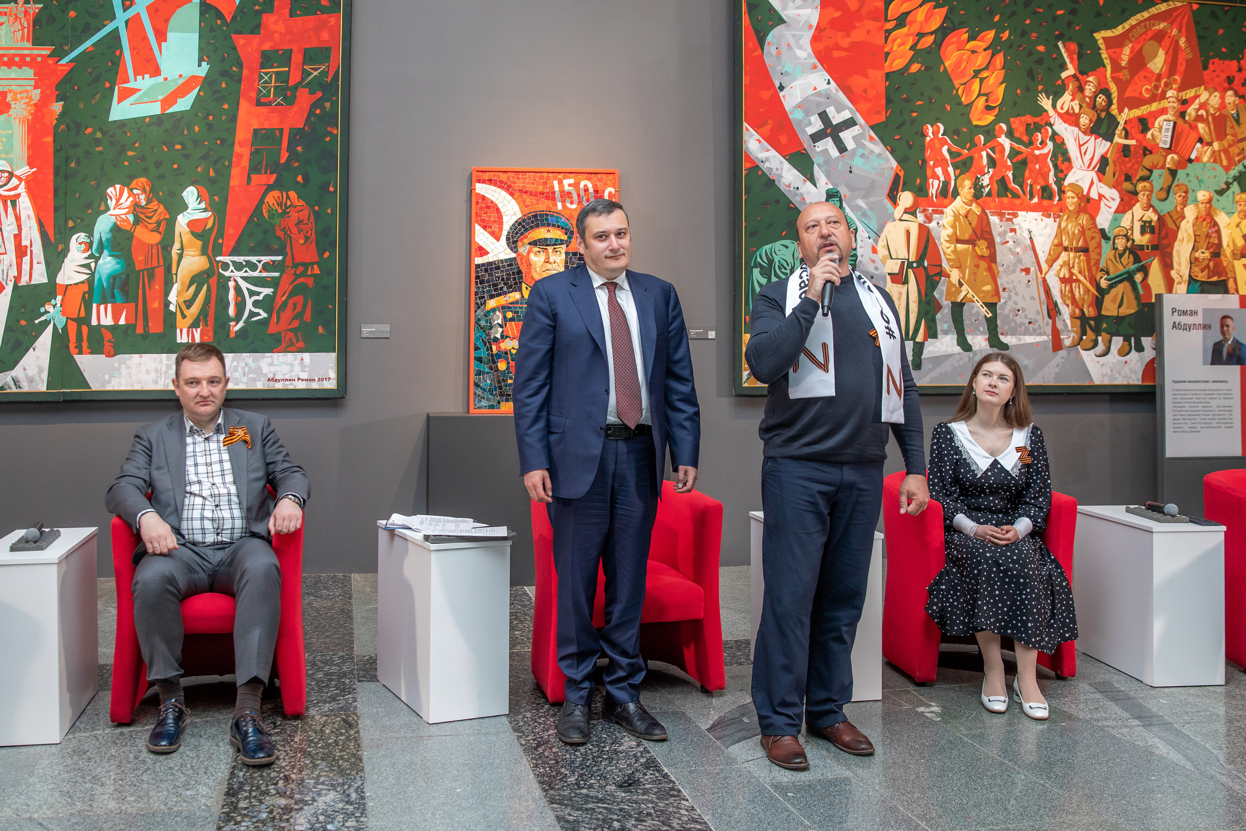 Вручение приглашений на Парад Победы победителей «Диктанта Победы» 2022. Фотограф в Москве Ира Никина