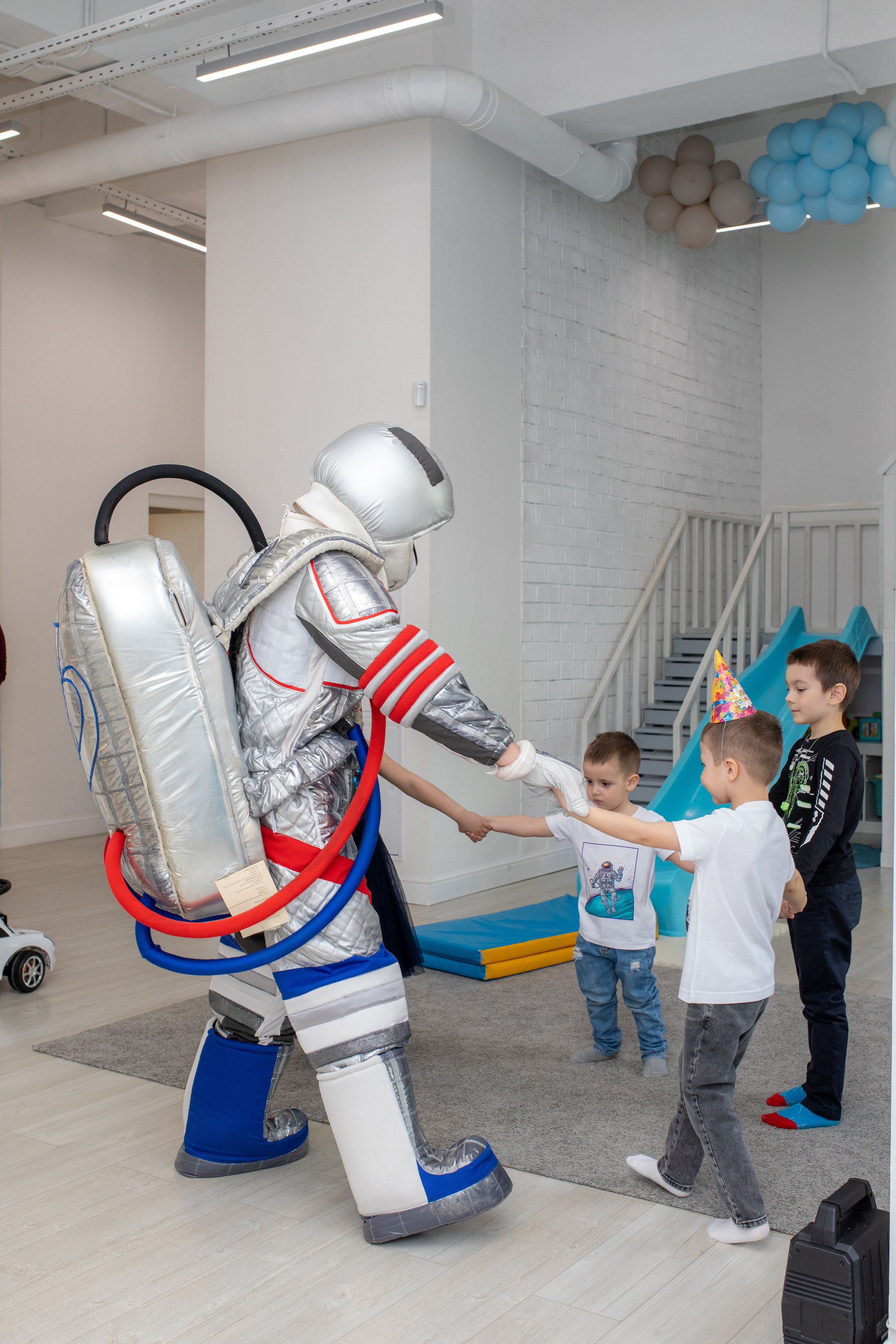 День рождения Артёма. Фотограф в Москве Ира Никина