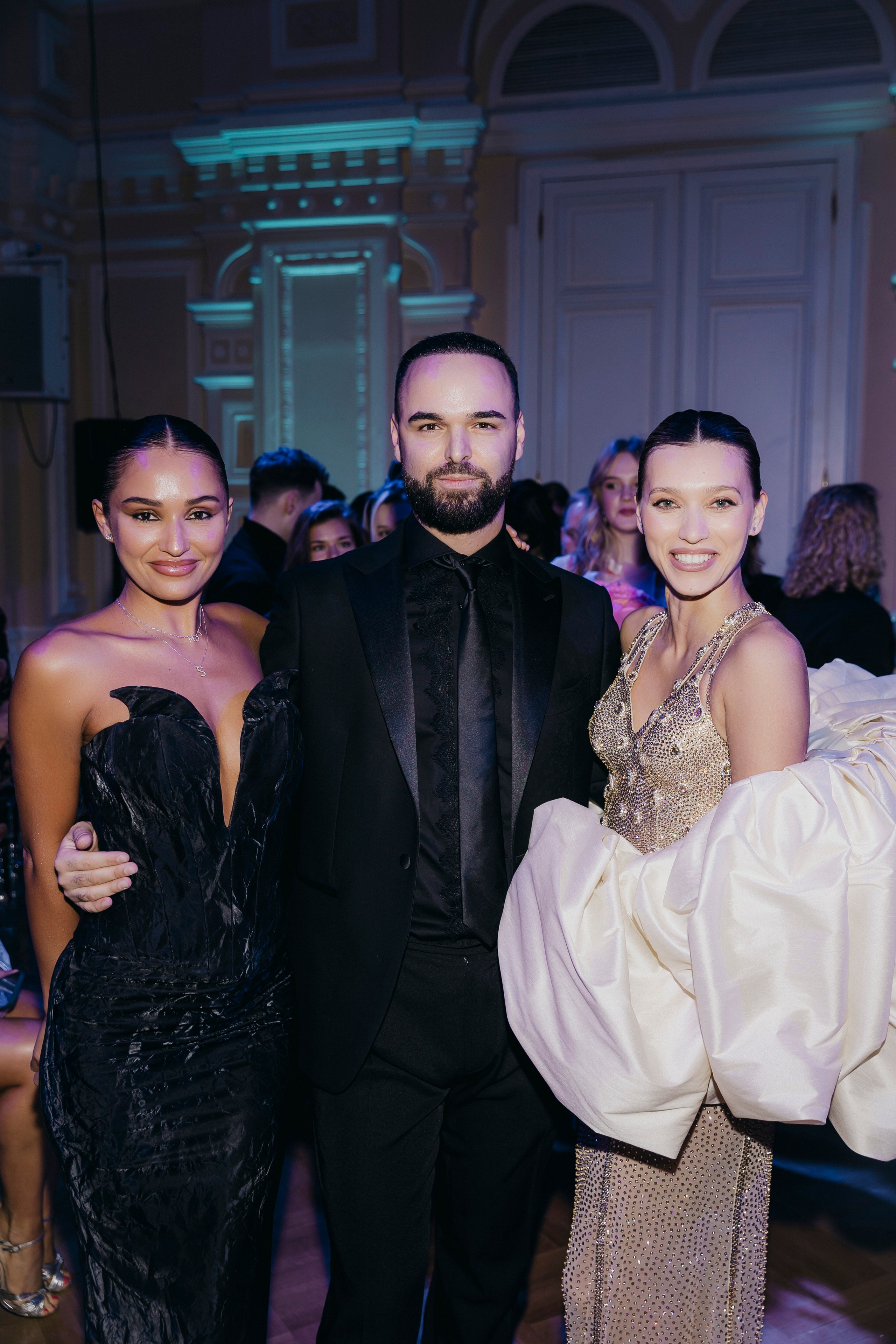 Мария Мельникова, Арташес Оганиан и Регина Тодоренко CANACH fashion show