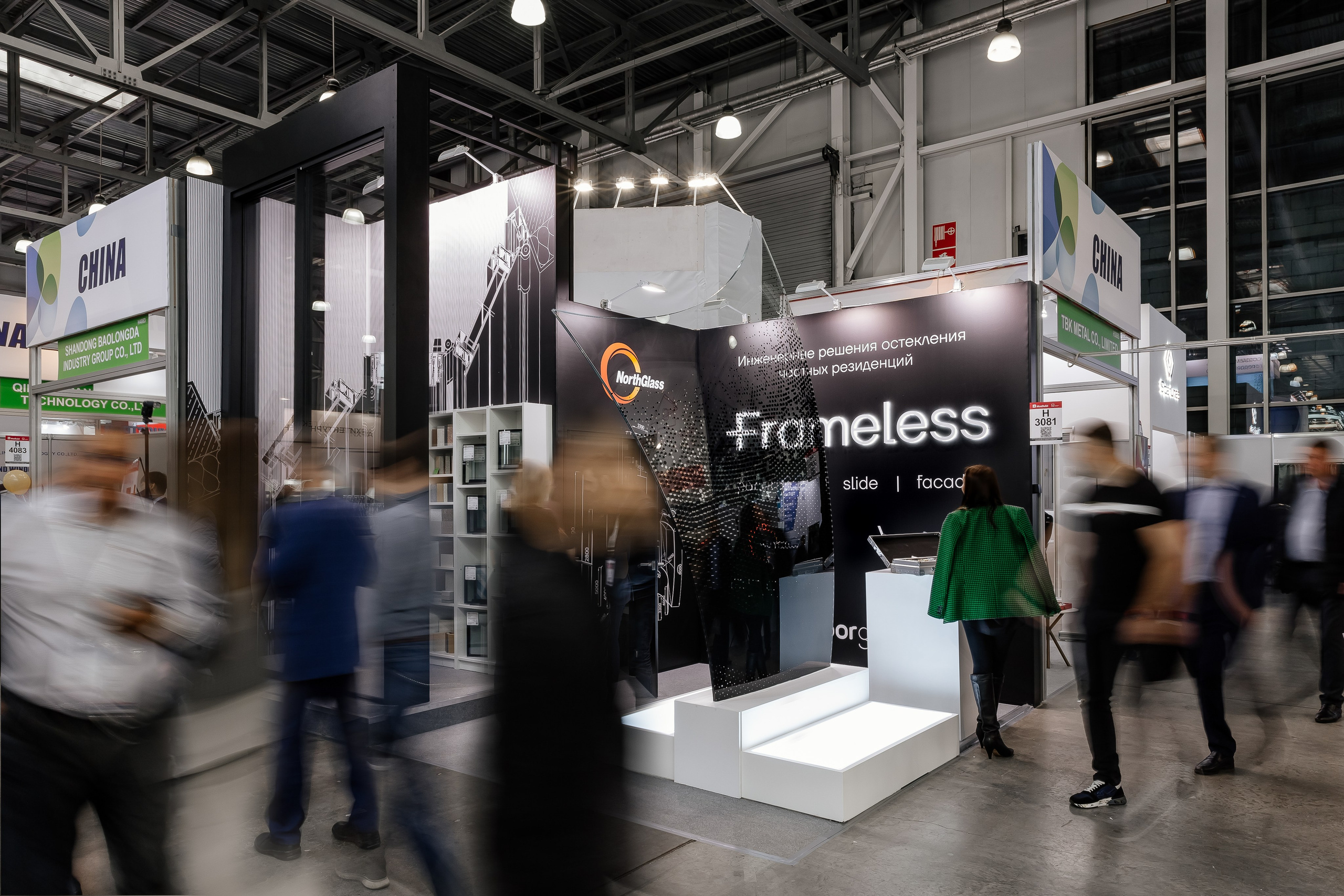 Frameless на выставке mosbuild. Профессиональный фотограф Инесса Новикова в Москве
