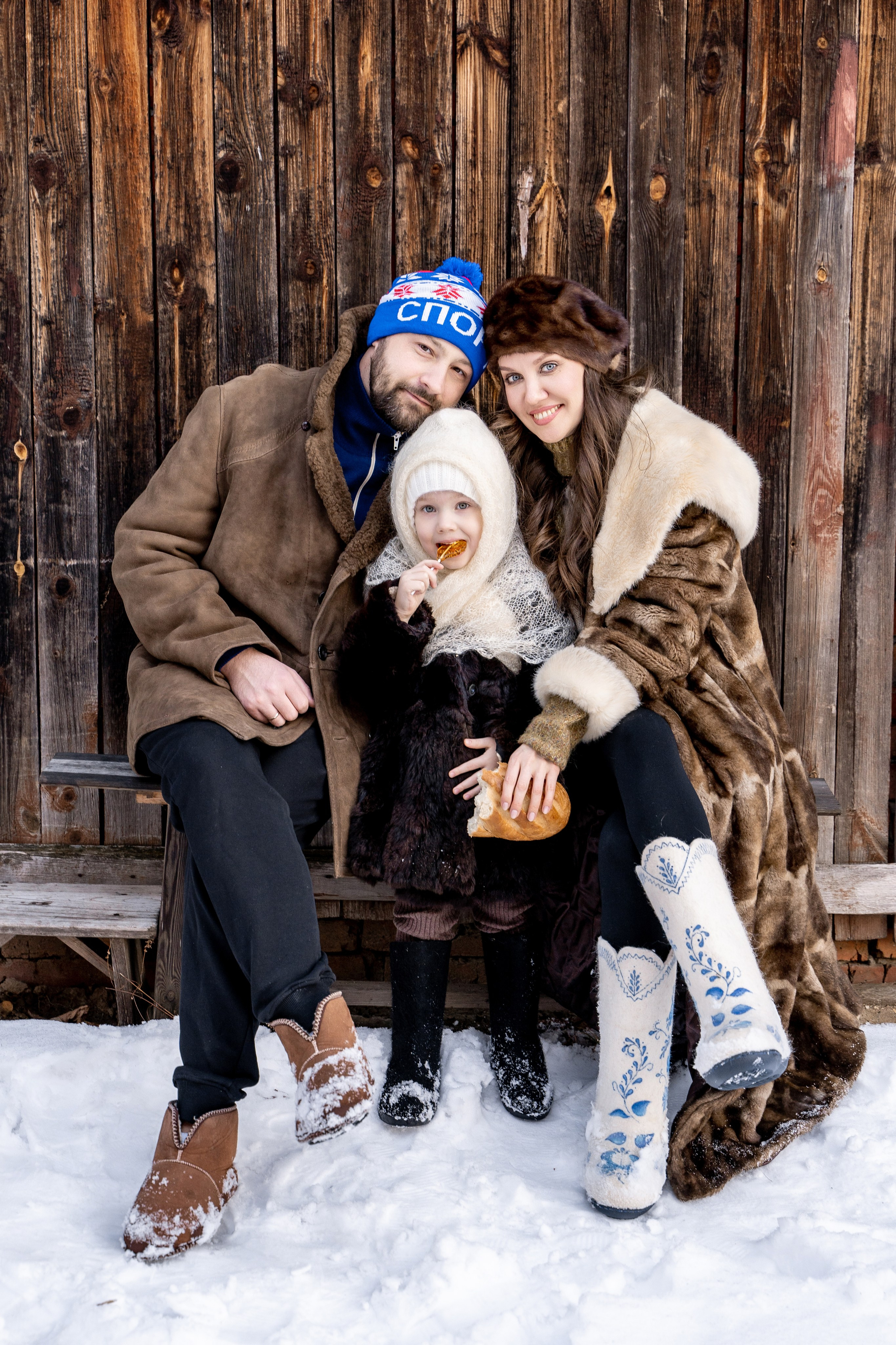 Домашняя семейная фотосессия в Москве, Домодедово, Видное, Бутово, Щербинка. Семейный фотограф Москва и Московская область. Семейная фотосессия на природе. Фотосессия детского праздника. Фотосессия юбилея. Фотосессия в день рождения. Фотограф на годик ребенку. Детский фотограф. Фоторепортаж семейного праздника. Детский фотограф Москва.