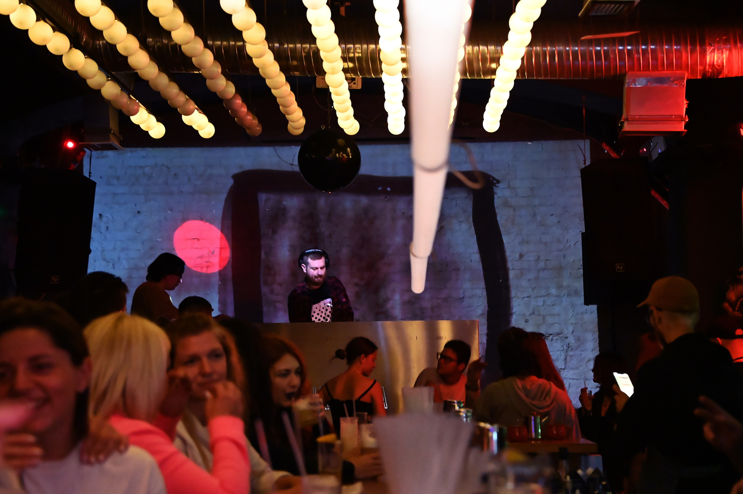 ART | FASHION | PODIUMS |SHOW