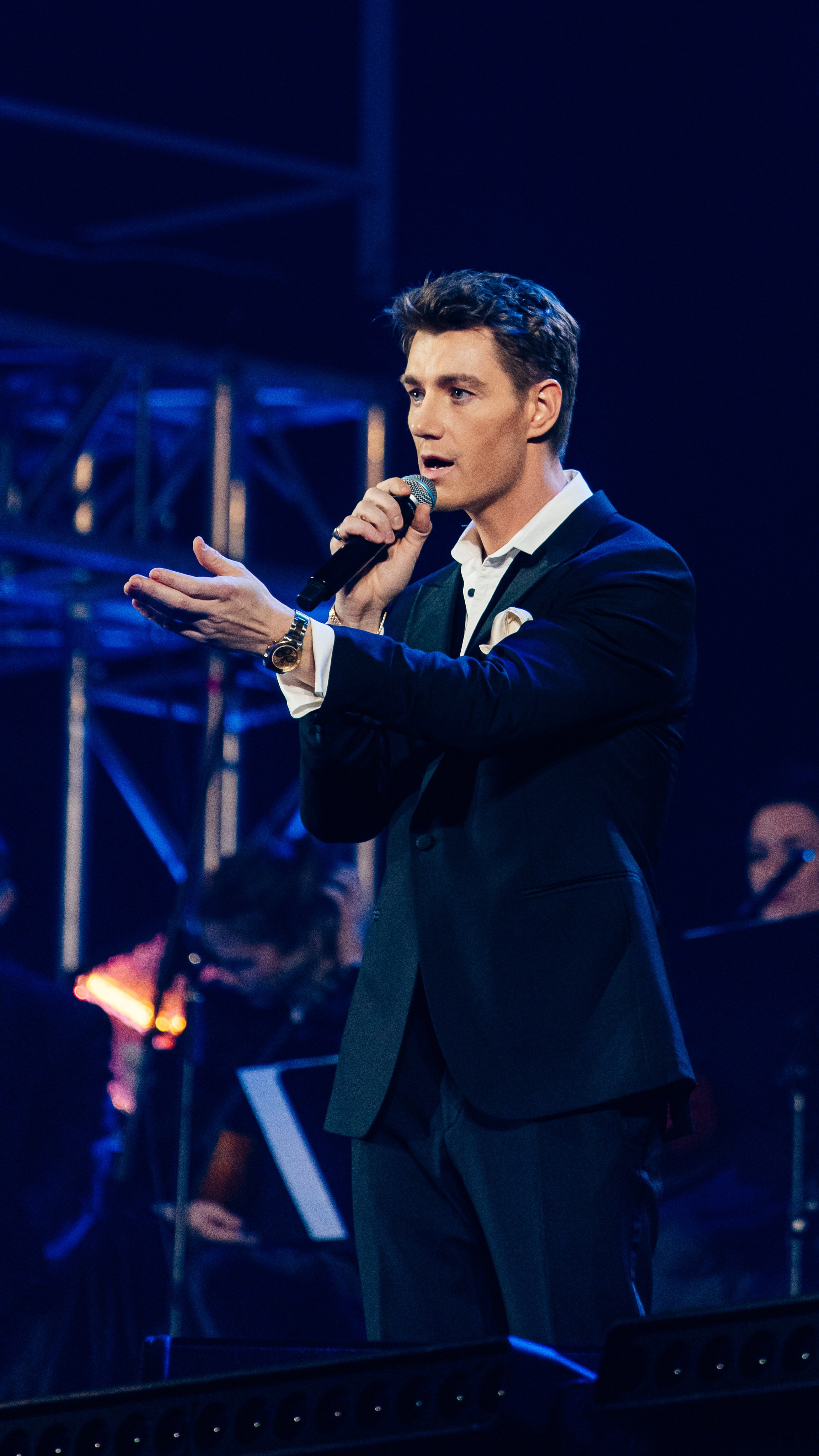 ШОУ Ильи АВЕРБУХА. ДИНА МИХНЕВА спортивный фотограф Москва