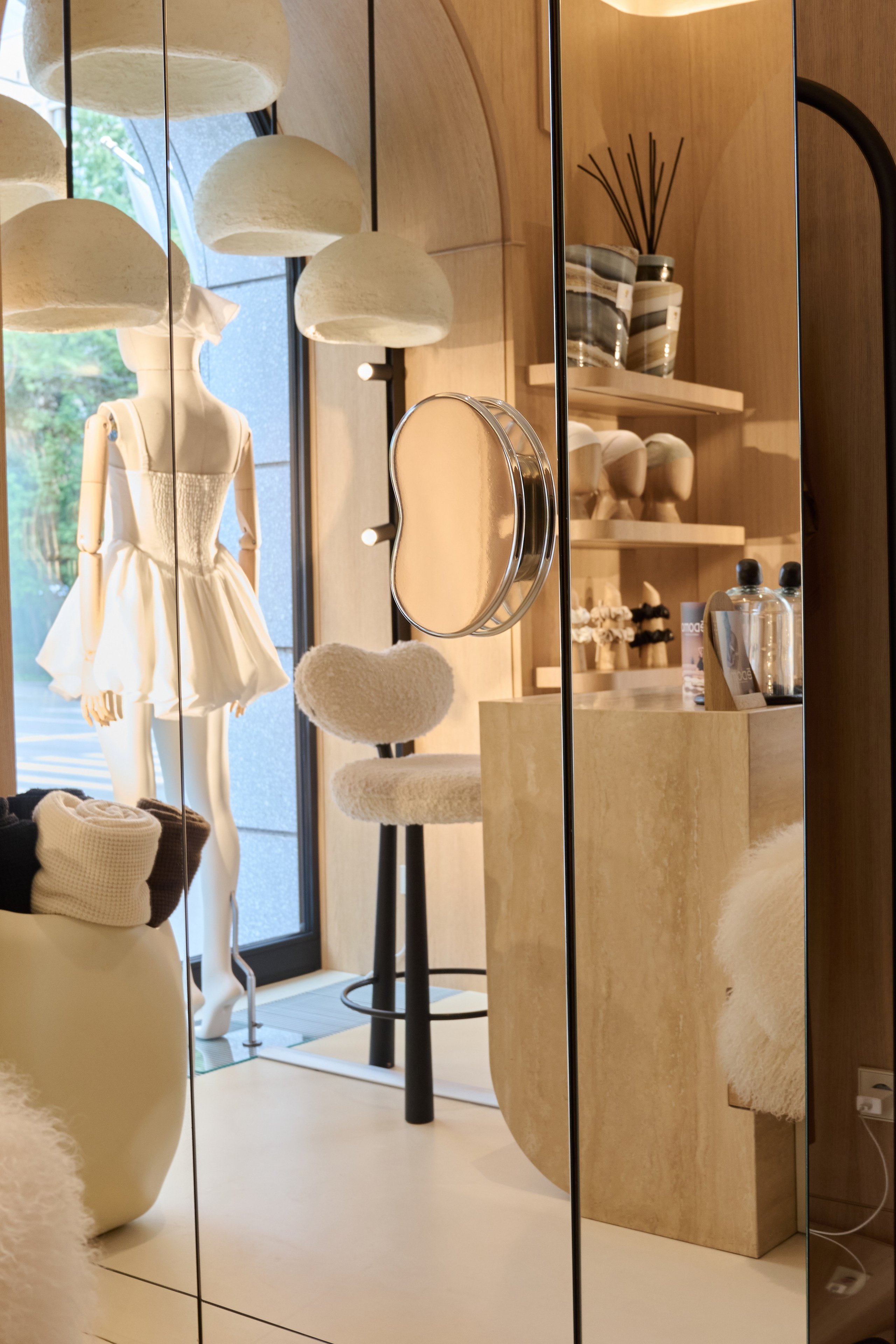 Showroom. Московский фотограф WHRMZD