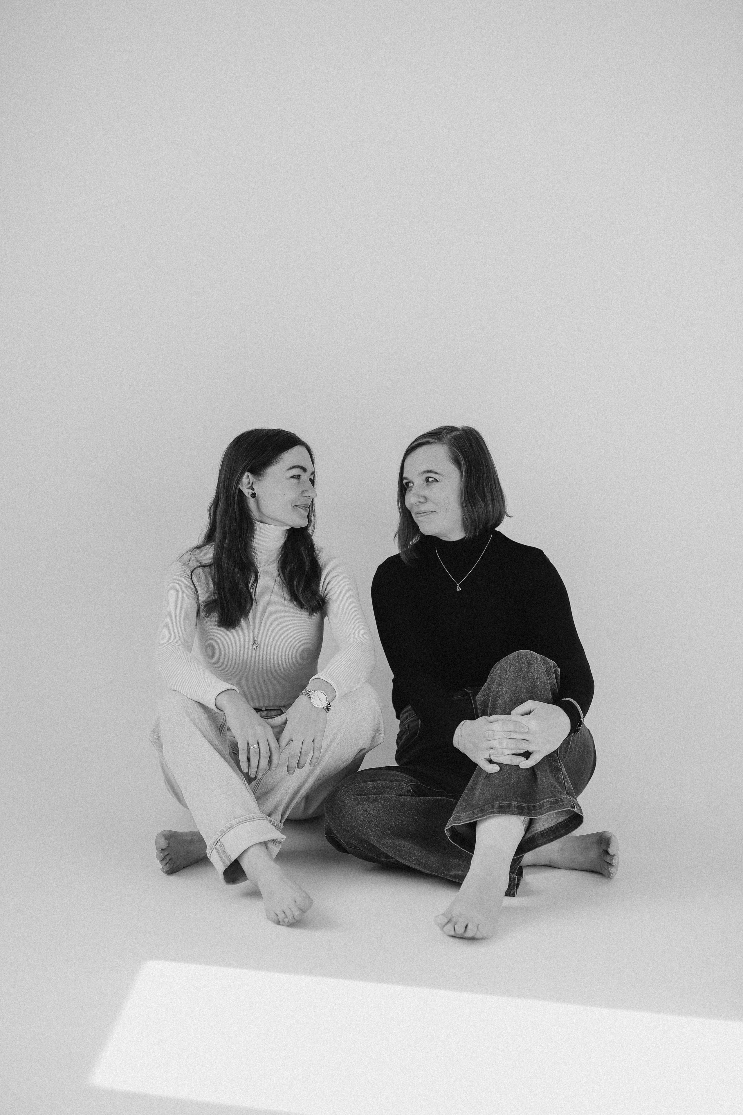 Полина и Юля. Фотограф в Алматы и Москве Даша Пушкина