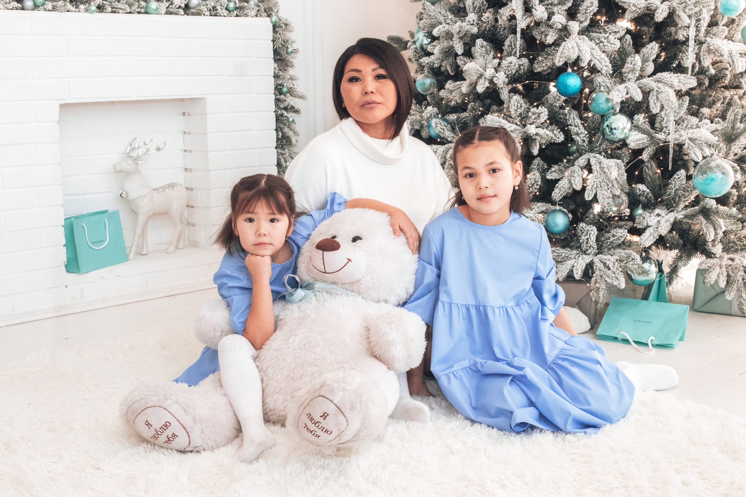 Съёмка прекрасной семьи в зале Лайт. PhotoMeet — Фотограф в Улан-Удэ