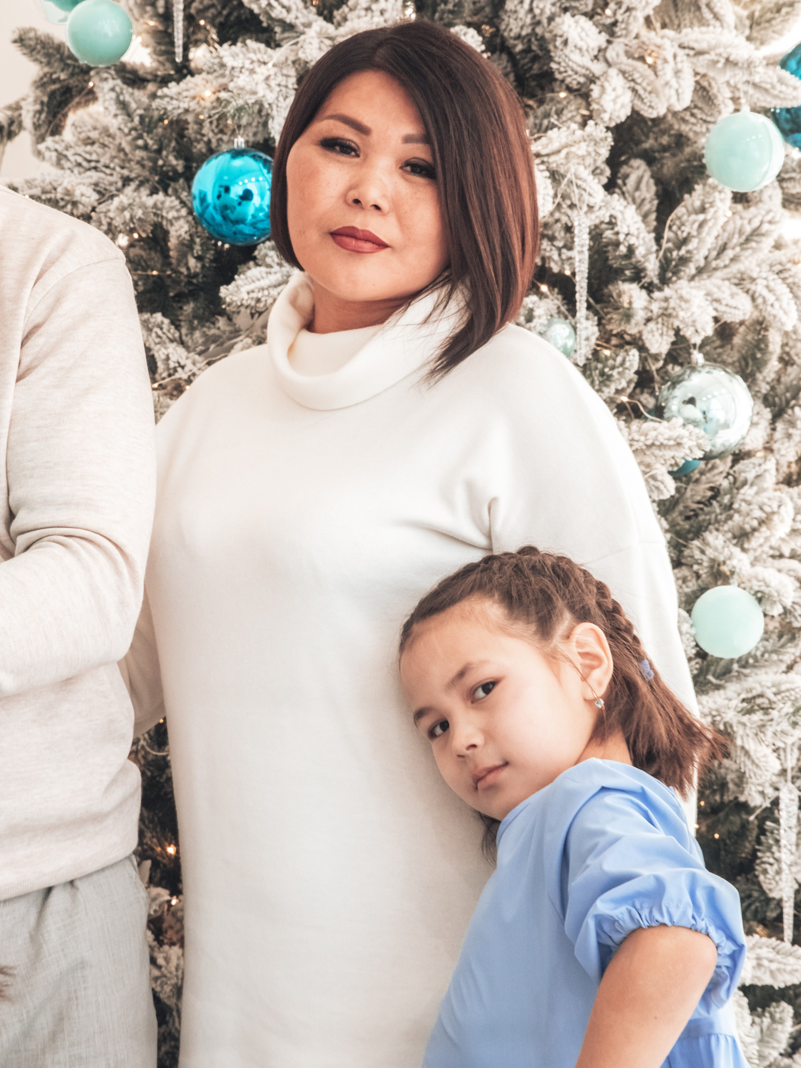 Съёмка прекрасной семьи в зале Лайт. PhotoMeet — Фотограф в Улан-Удэ