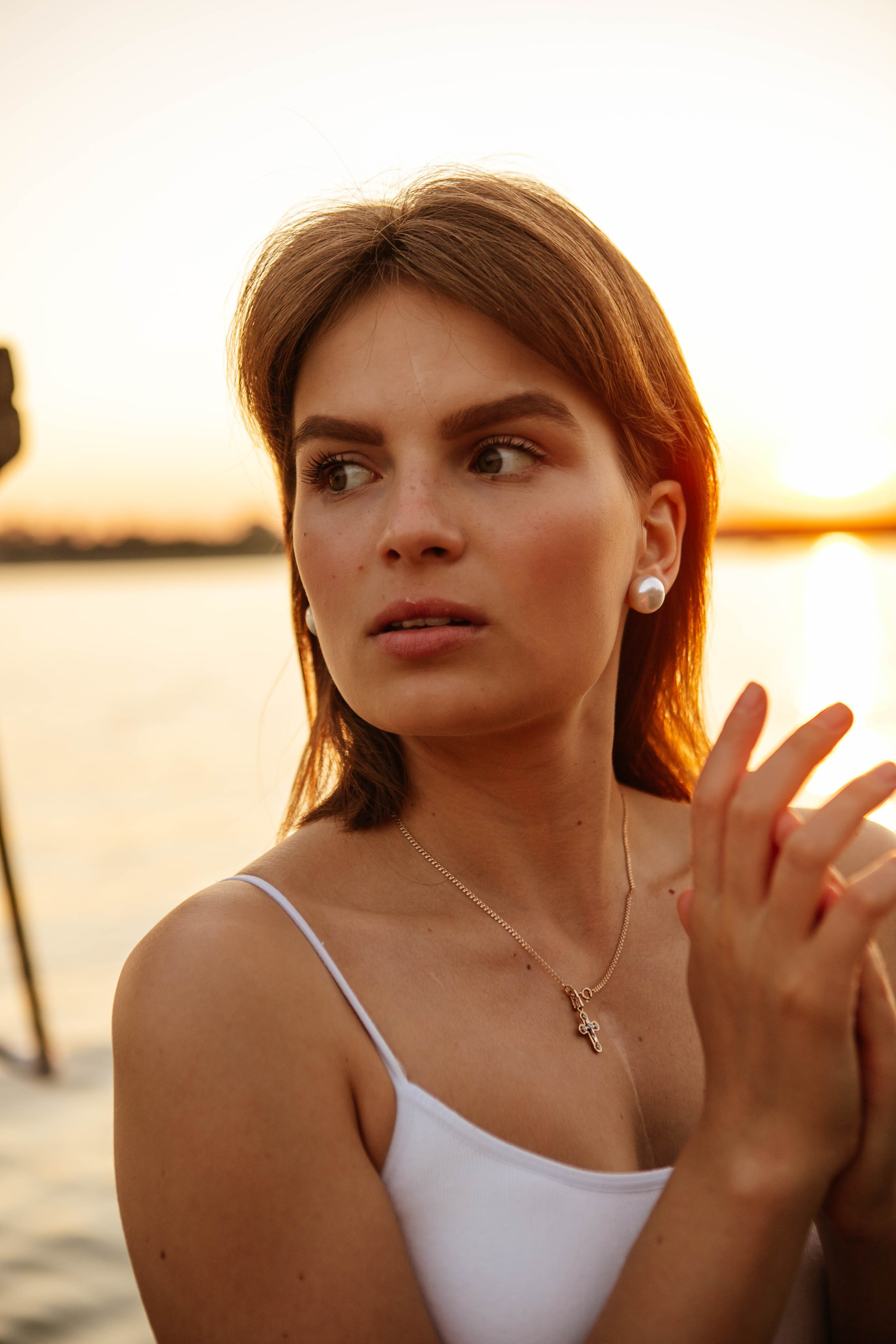 Анастасия у реки. Фотограф Санкт-Петербург Раднаева Юлия