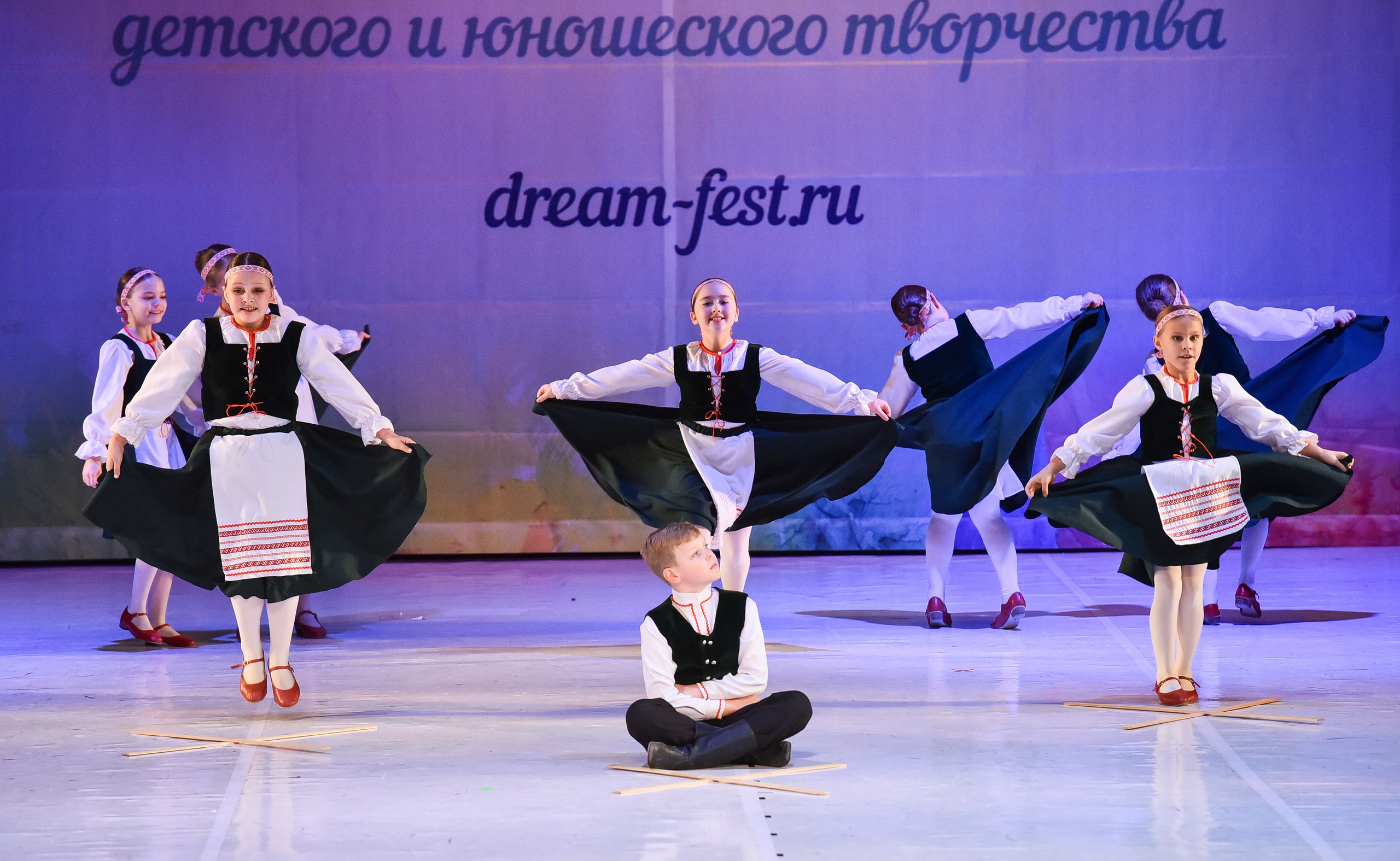 30.11.2024 Фестивальное движение «Шаг к мечте» Москва. Медиастудия Фото Концепт