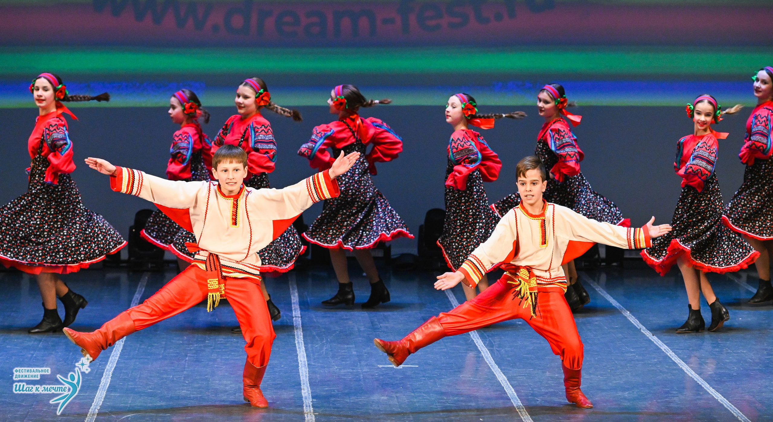 12.12.2025 Фестивальное движение «Шаг к мечте» г. Йошкар-Ола. Медиастудия Фото Концепт