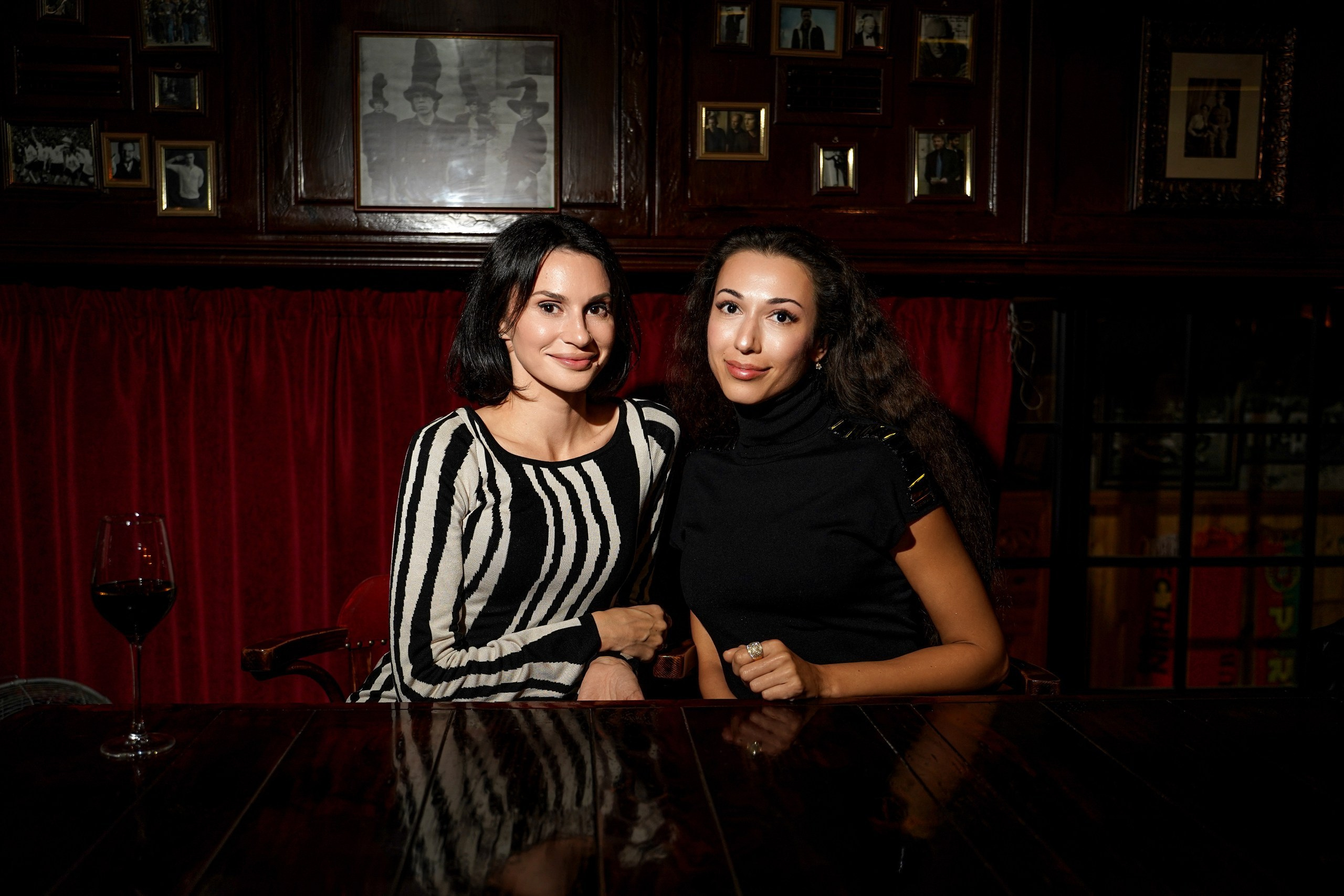 Ночная фотосессия мероприятия в London Pub в Ростове-на-Дону. Свадебный фотограф в Ростове-на-Дону. Таинство Крещения и Венчания, семейные фотосессии. Алёна Чёботова