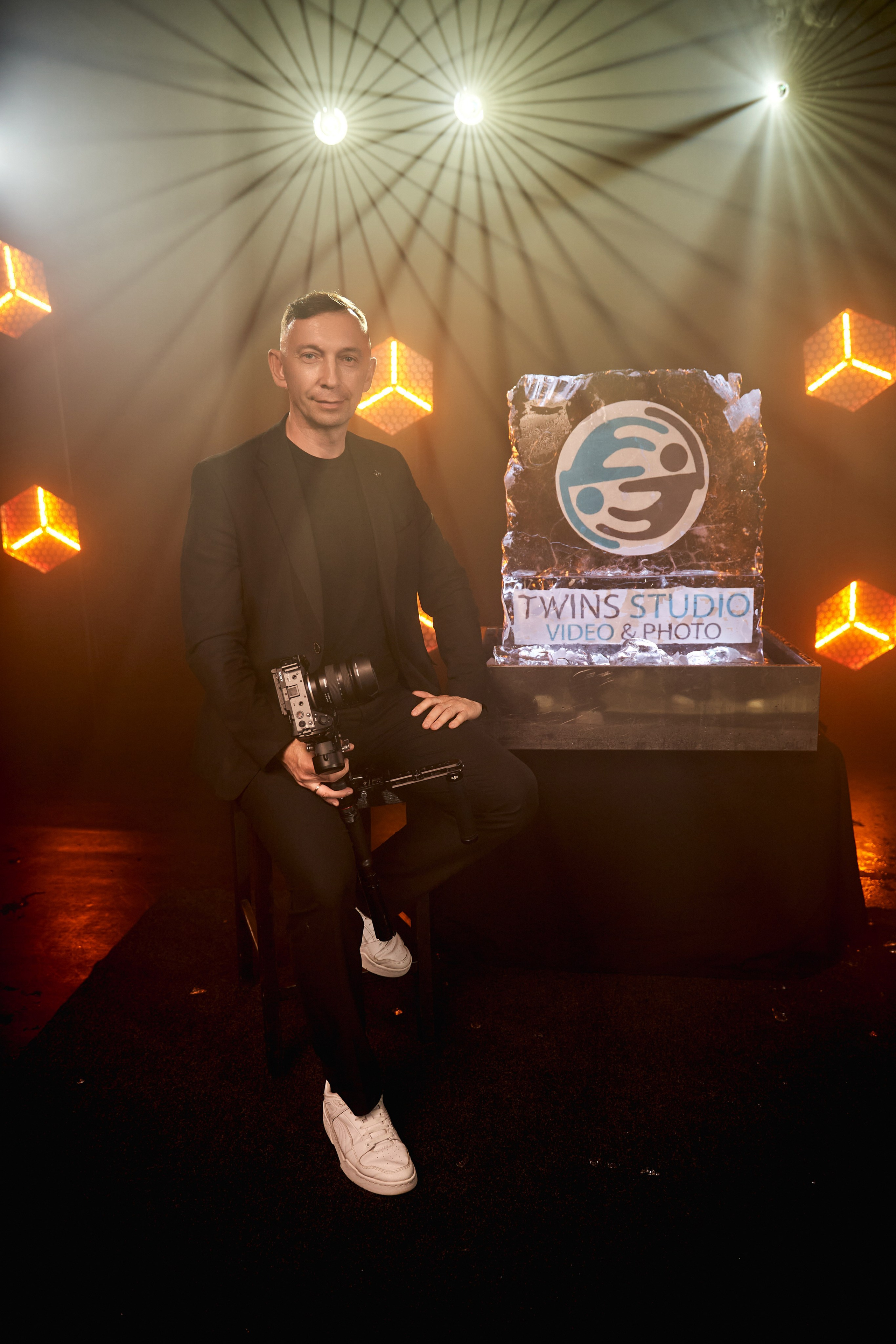 ТВИНС СТУДИО — лучшие фотографы и операторы Краснодара и России. ТВИНС СТУДИО — лучшие свадебные фотографы и видеографы в Краснодаре