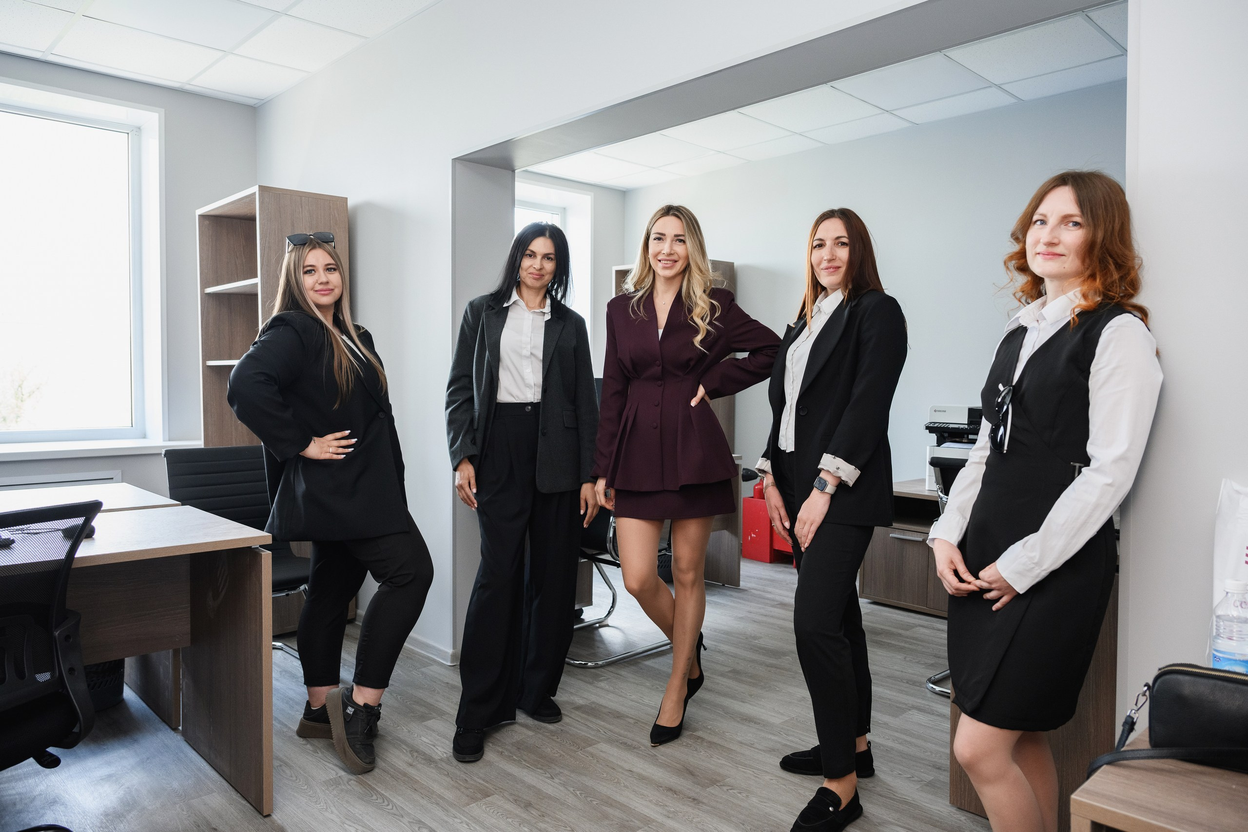 Фотосъемка открытия нового офиса банка в Петропавловске-Камчатском, Торжественная церемония открытия банковского филиала в Петропавловске-Камчатском, Официальные моменты с участием руководства банка в Петропавловске-Камчатском, Деловые и праздничные кадры важного события, Стоимость профессиональной съемки корпоративных мероприятий в Петропавловске-Камчатском.