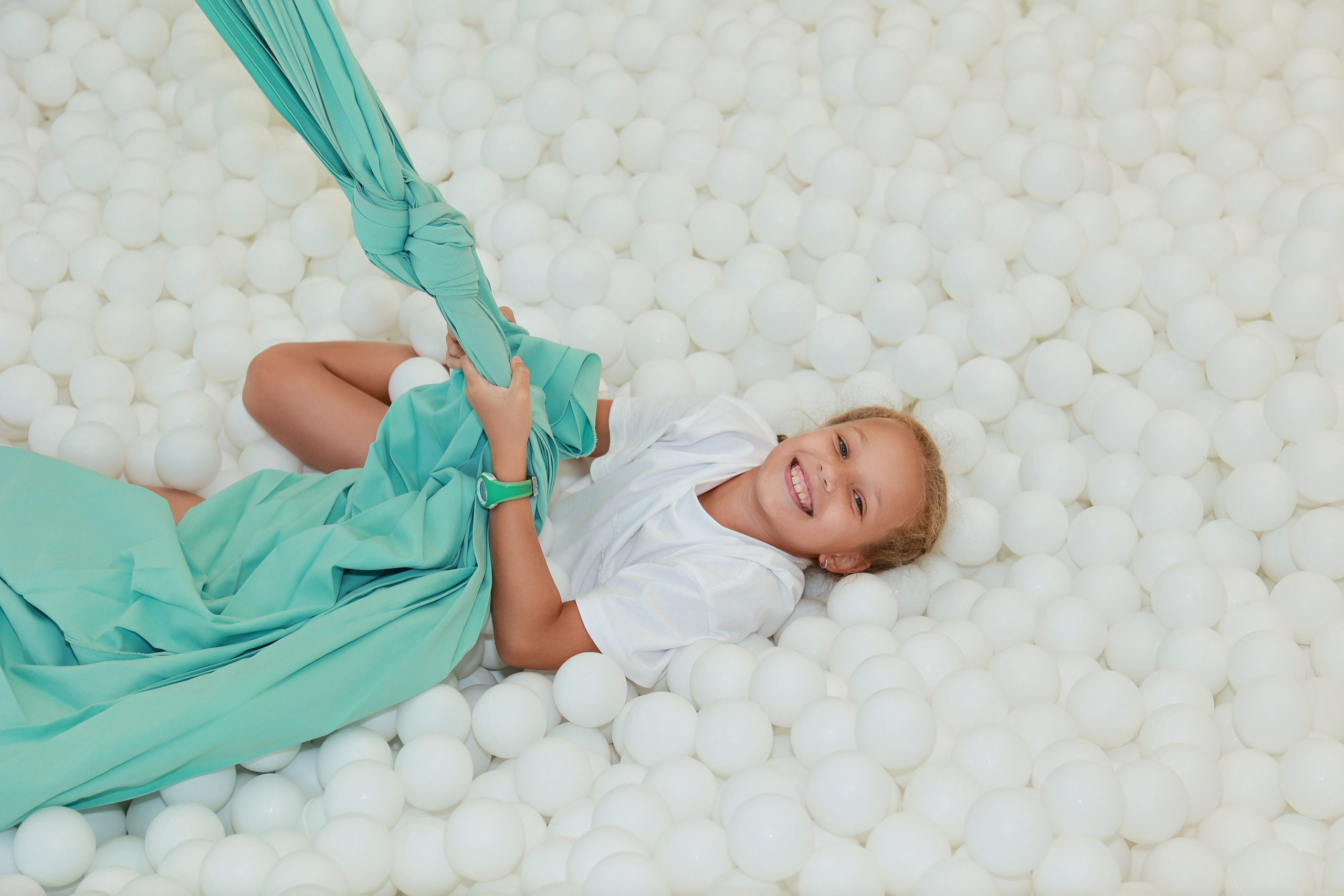 Сухой бассейн «Облака». Детский семейный фотограф Краснодар