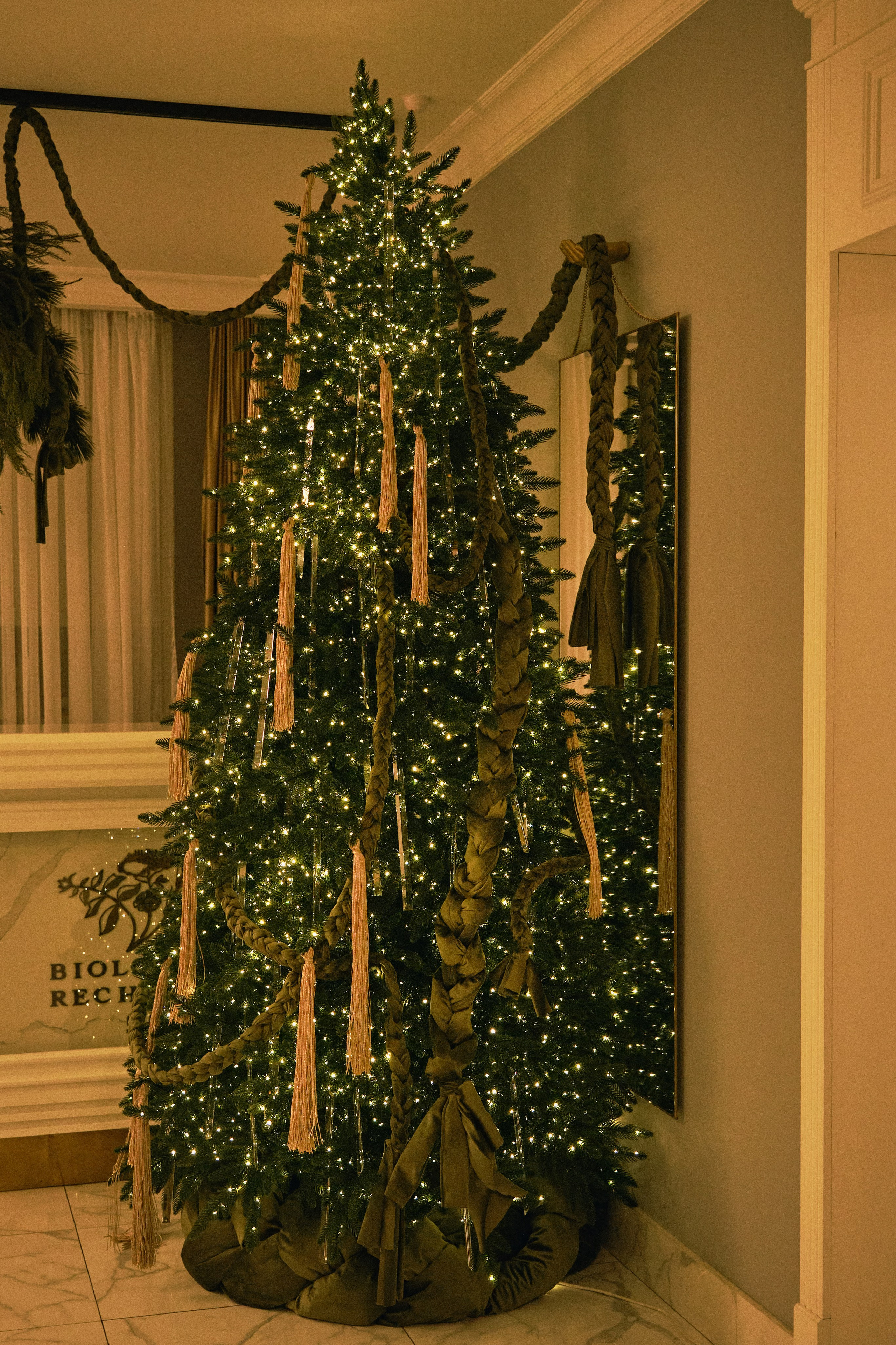 Посольство красоты 2025. Ксения Почтарь. Декоратор и флорист, город Владивосток