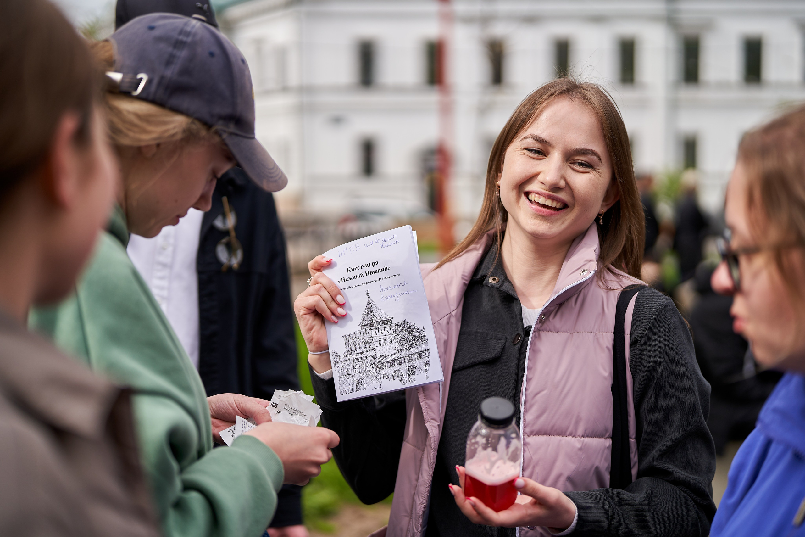 Городской квест в рамках регионального фестиваля «Учись без границ». Репортажный фотограф Вилянов Евгений. Нижний Новгород