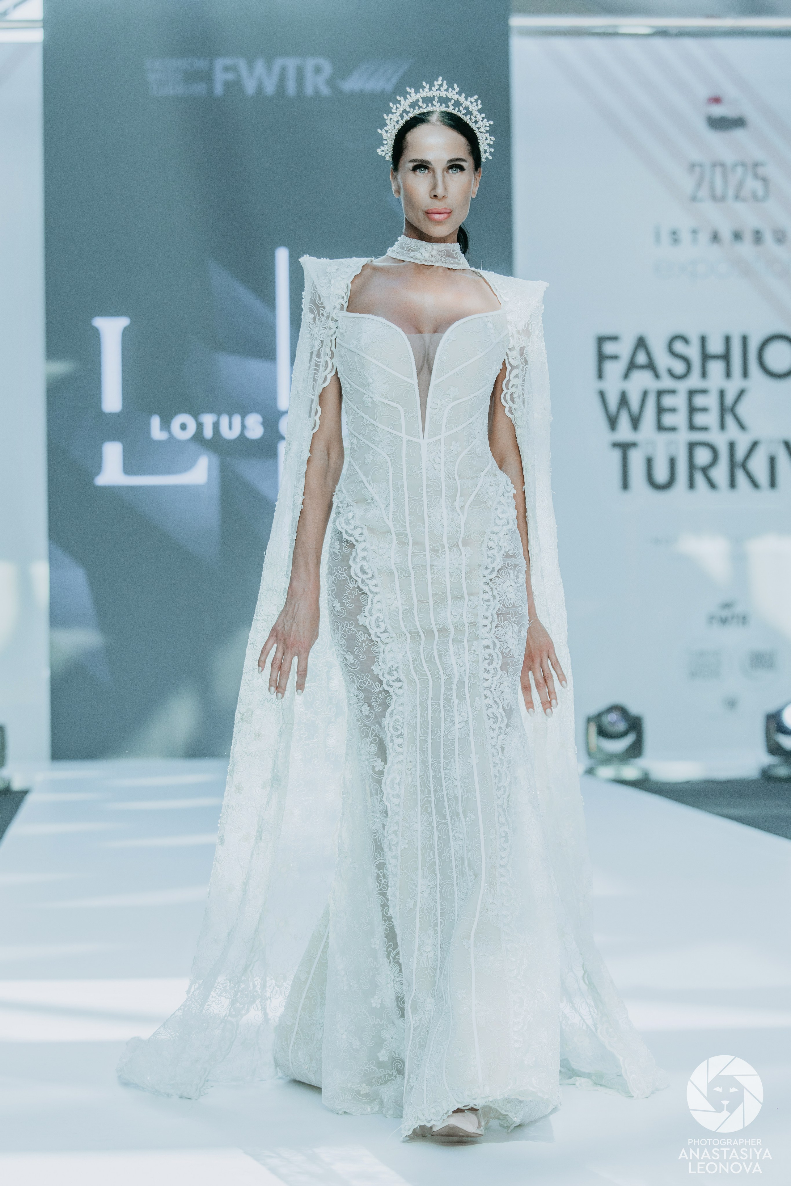 Fashion Week Türkiye [spring, 2025]. Anastasia Leonowa