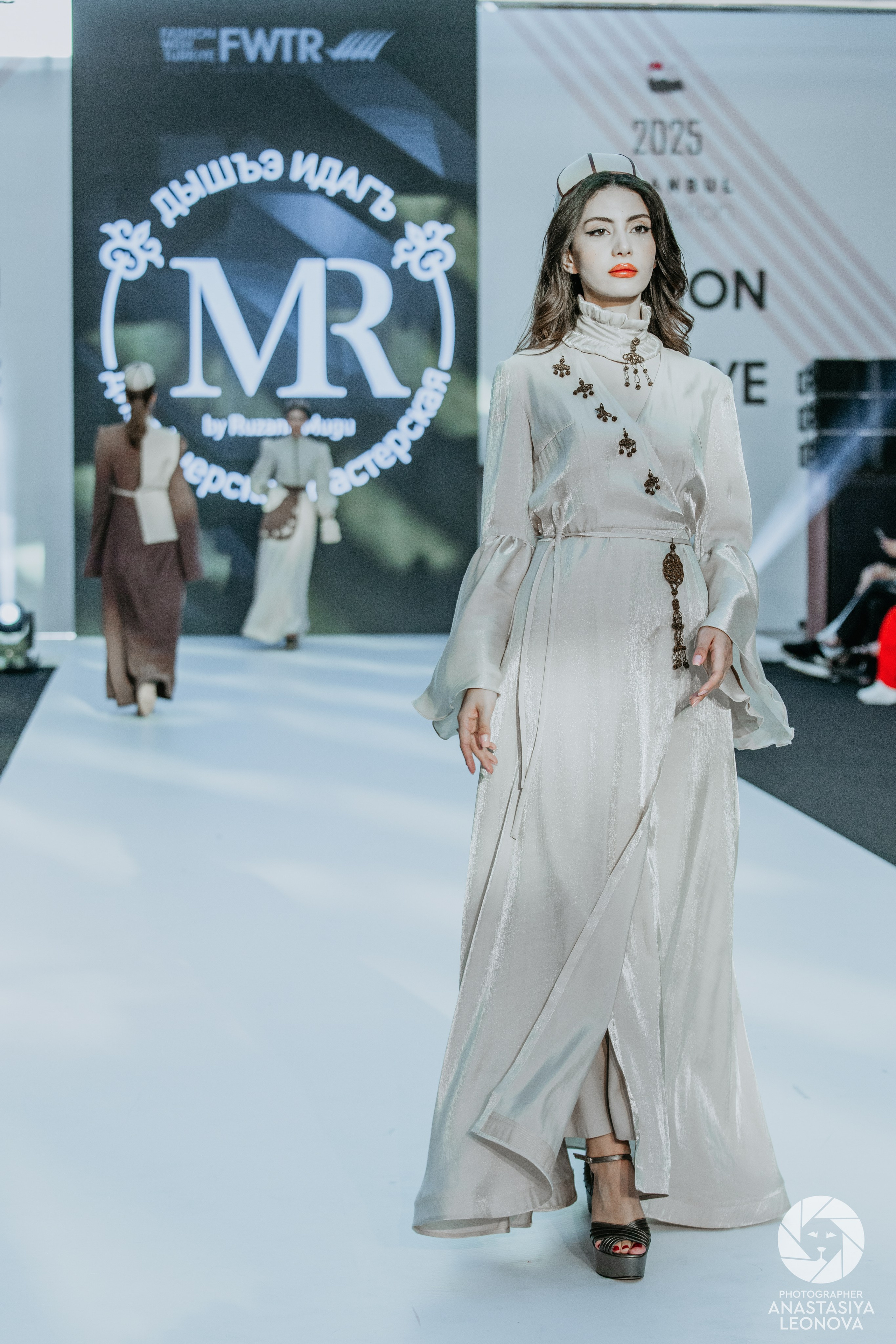 Fashion Week Türkiye [spring, 2025]. Anastasia Leonowa