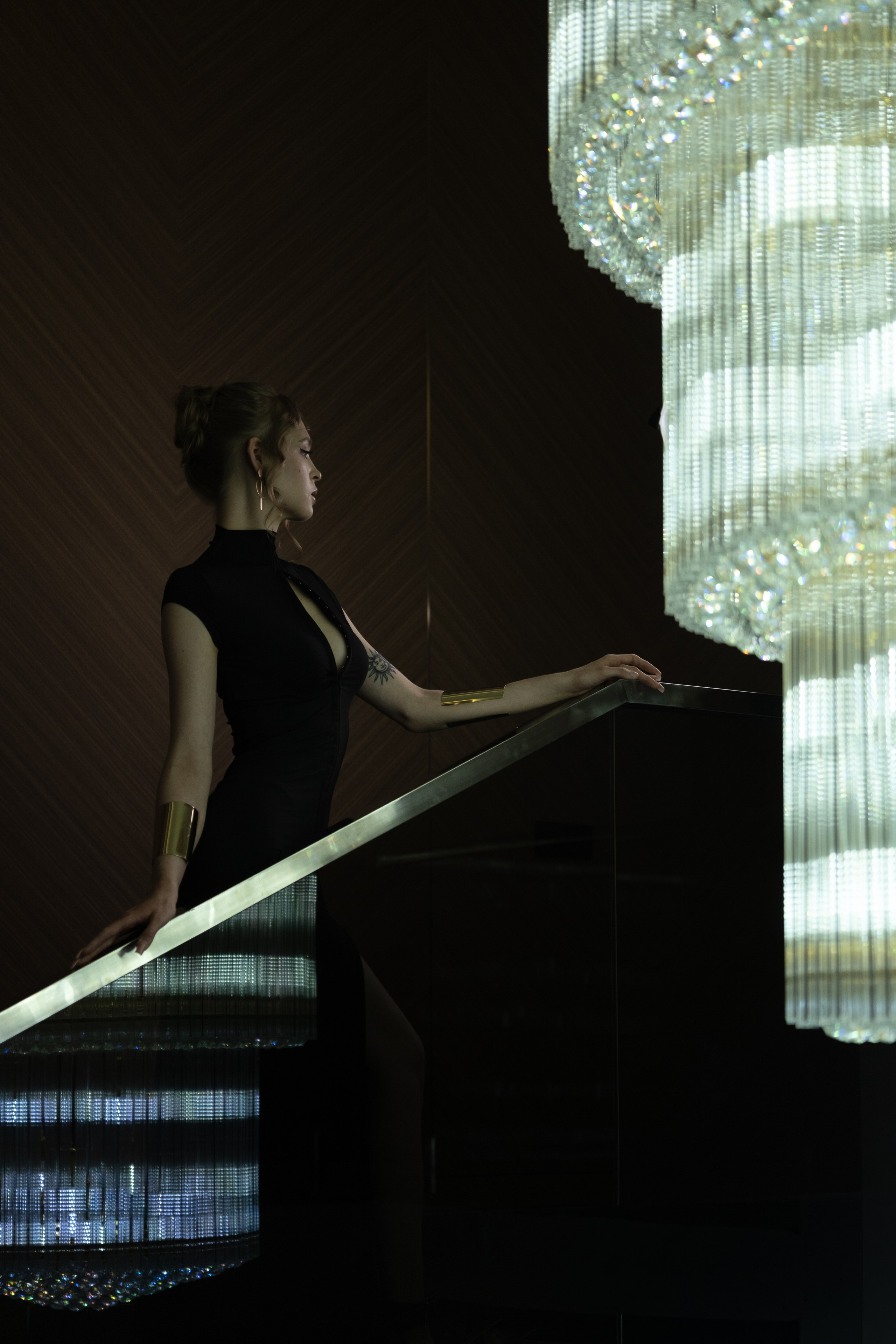 Катя в холле отеля. Фотограф Коробова Екатерина