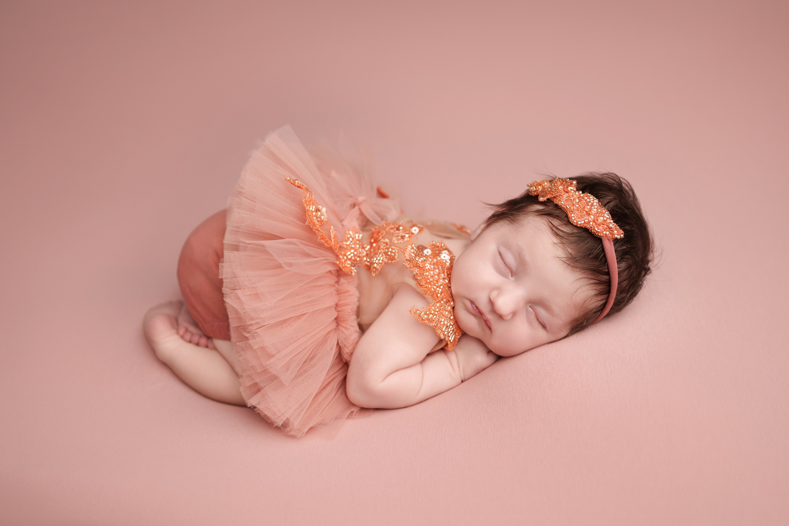 Фотосессия новорожденных | Галерея трогательных кадров малышей в стиле newborn. Фотосессия новорожденных в Москве и Московской области | Профессиональный фотограф newborn — Татьяна Иванова