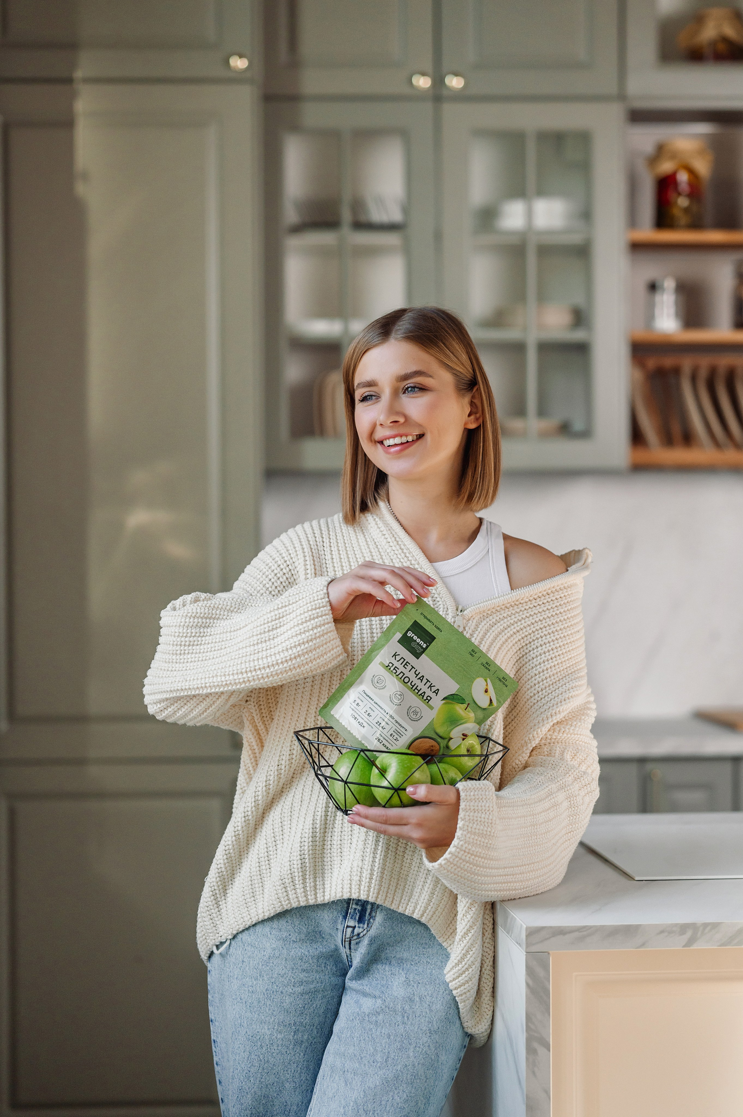 Съемка товаров для маркетплейсов (Wildberries, Ozon, Яндекс.Маркет). Фотограф товаров для соцсетей - инстаграм, вконтакте. Контент-фотограф в Москве Хныкина Лена