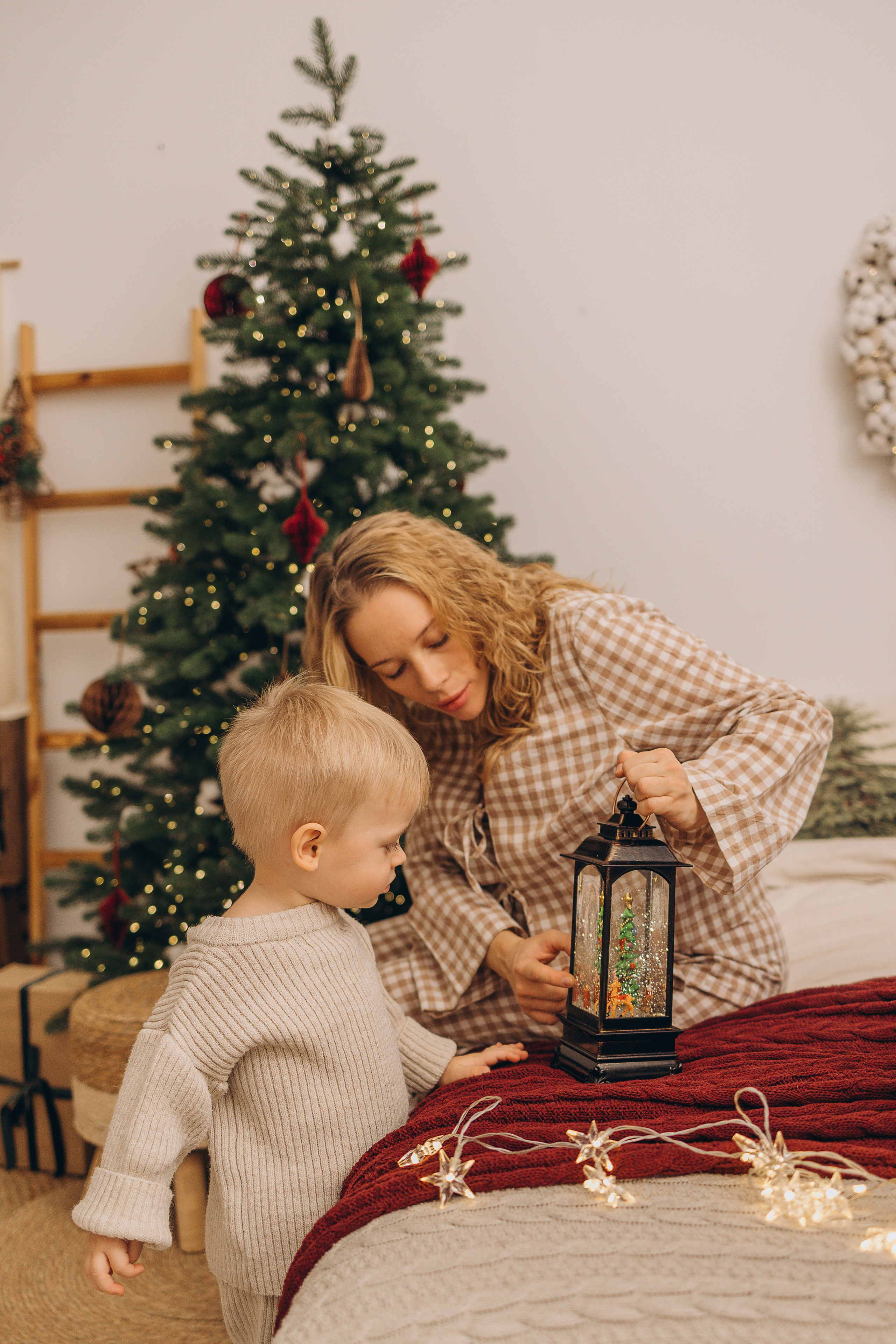 Семейная новогодняя фотосессия в ожидании малыша. Семейный и детский фотограф, женский портрет Москва Светлана Мертикова