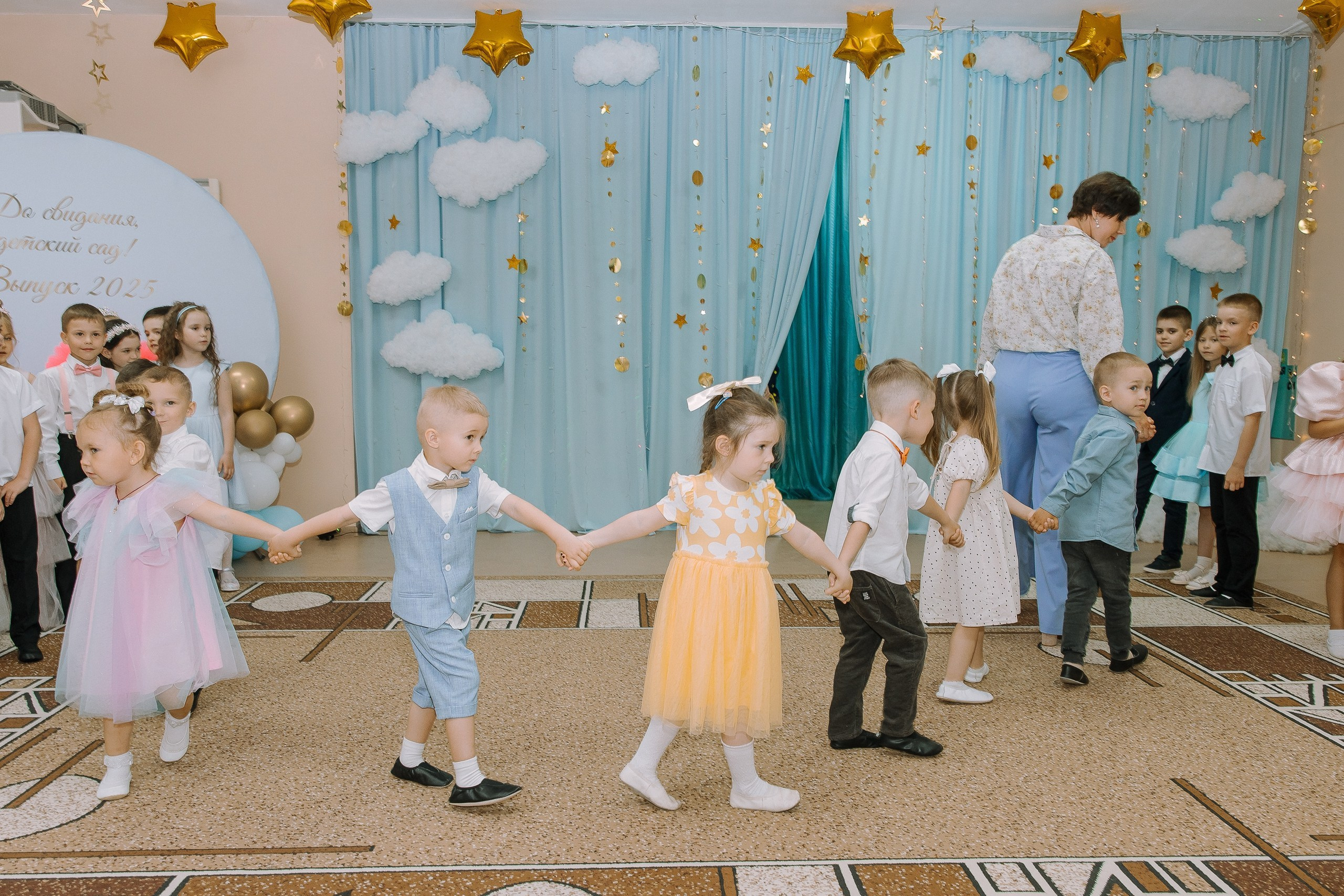 Выпускной в ДС -29. Выпускные альбомы Натальи Бутко: Новороссийск, Анапа, Геленджик