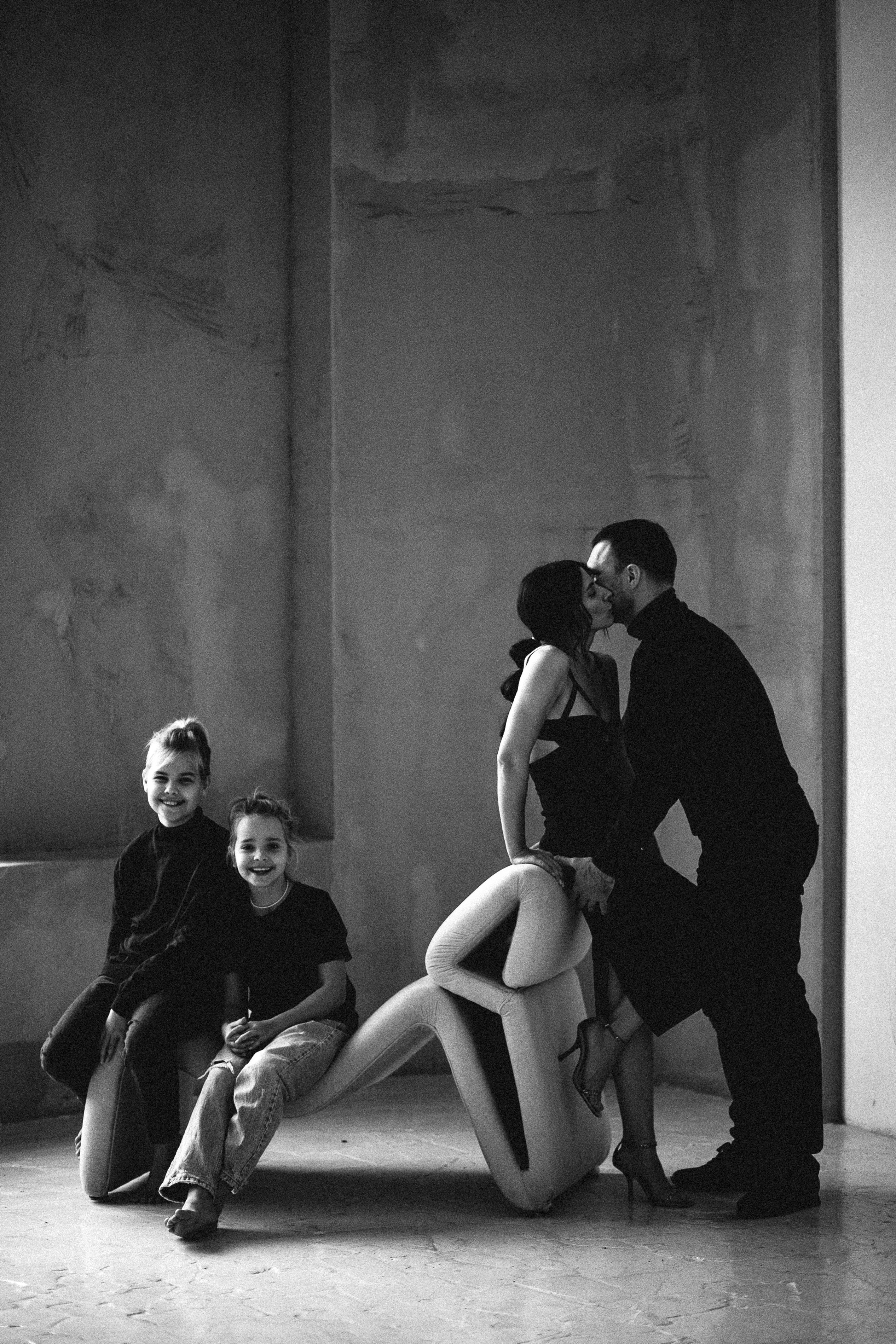 Natalie Family Portrait. Victoria Reitblat. Sensual portrait