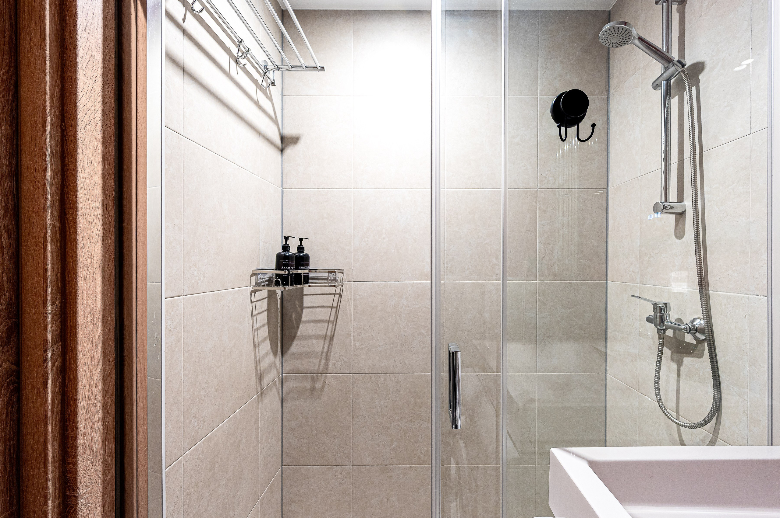 Номер под аренду в Glorax. Интерьерный фотограф. Фото- видеосъемка недвижимости Санкт-Петербург