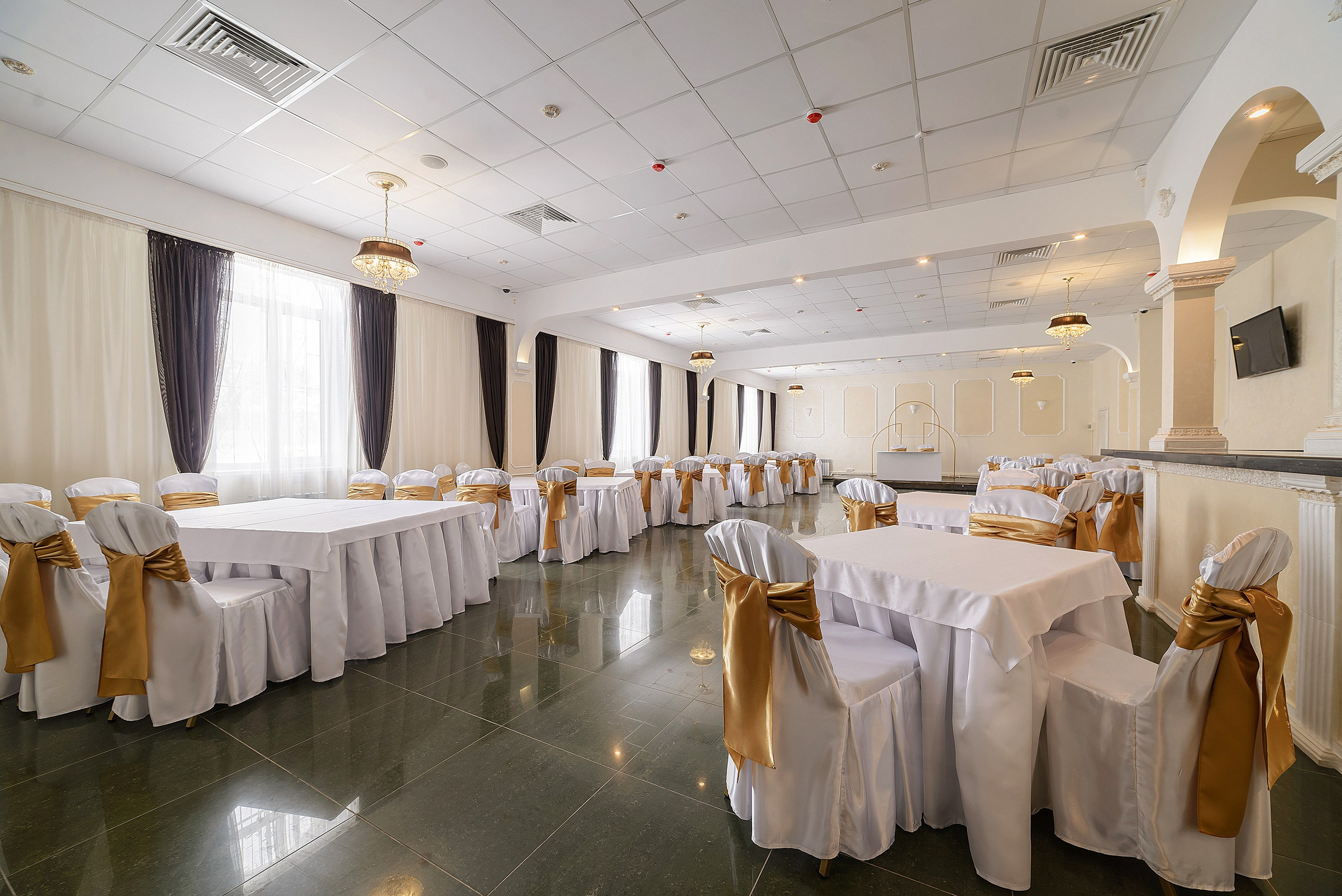 Фото банкетного зала Рестория. Банкетный зал Грицовский, Новомосковск