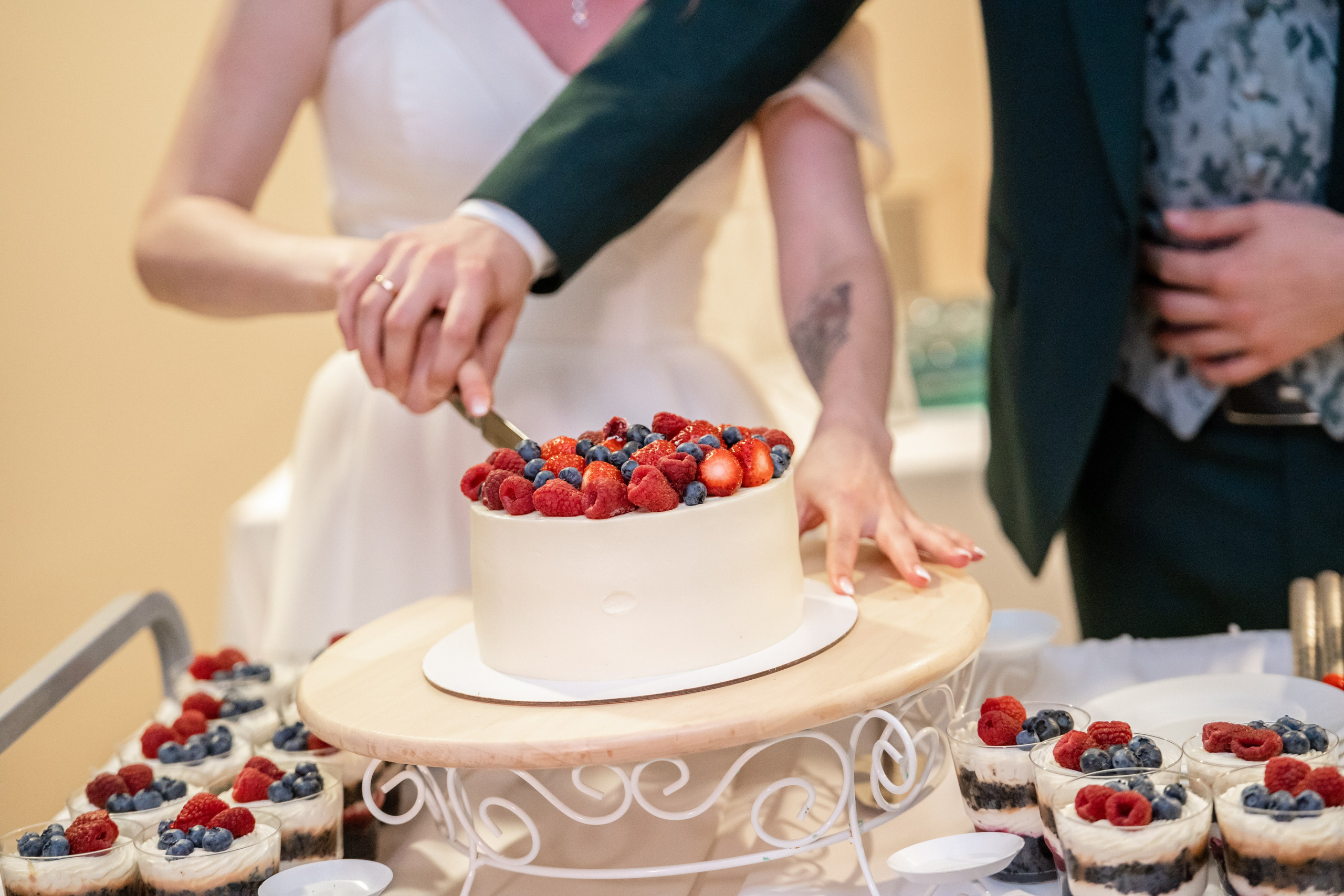 Настя и Кирилл. День свадьбы. Репортажный и интерьерный фотограф Александра Солдатова