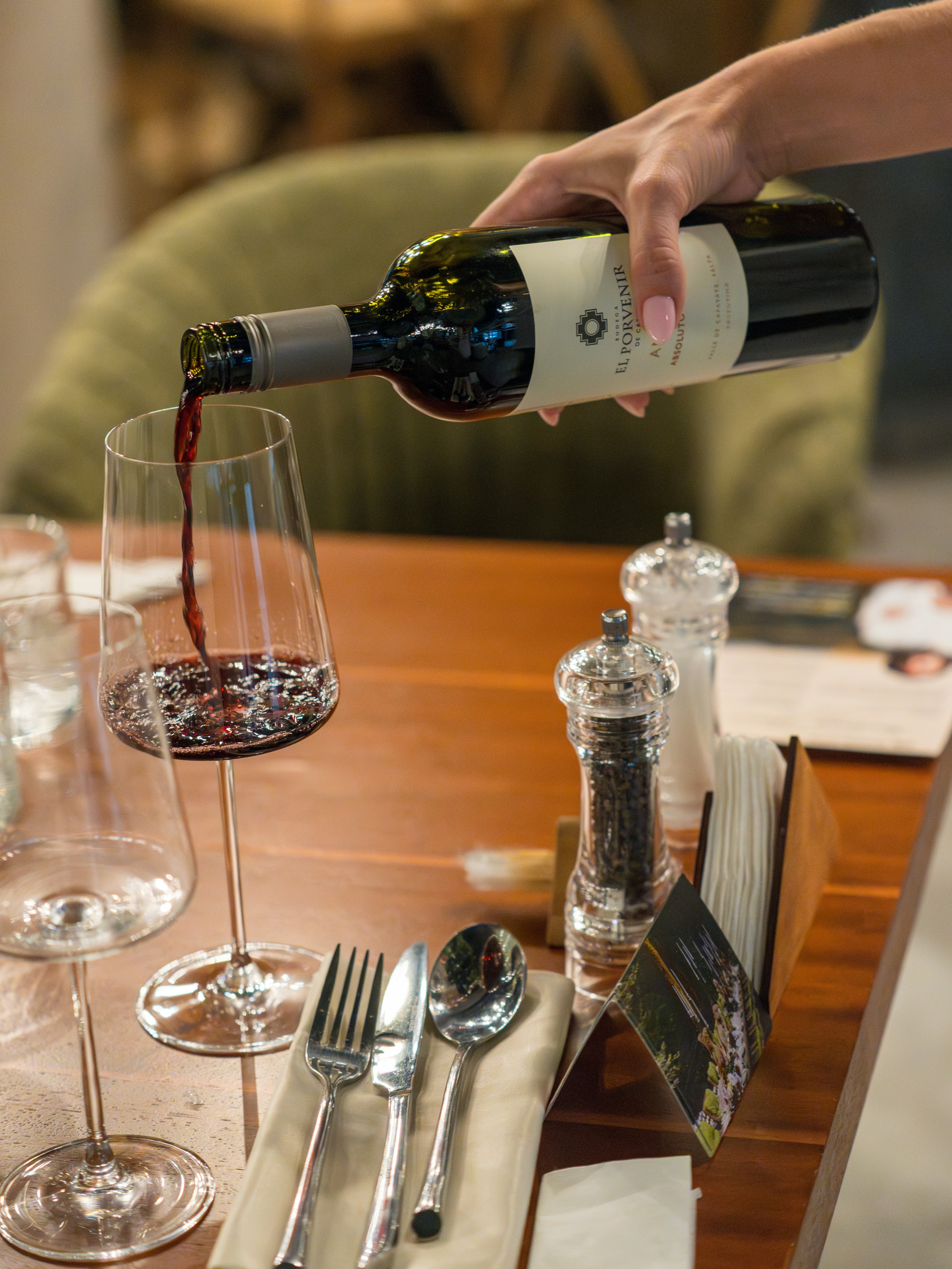 Гастрономический ужин «Лесная Италия» с Мирко Дзаго в ресторане RiverSide. Репортажный фотограф в Красной Поляне и Сочи Павлюченко Екатерина