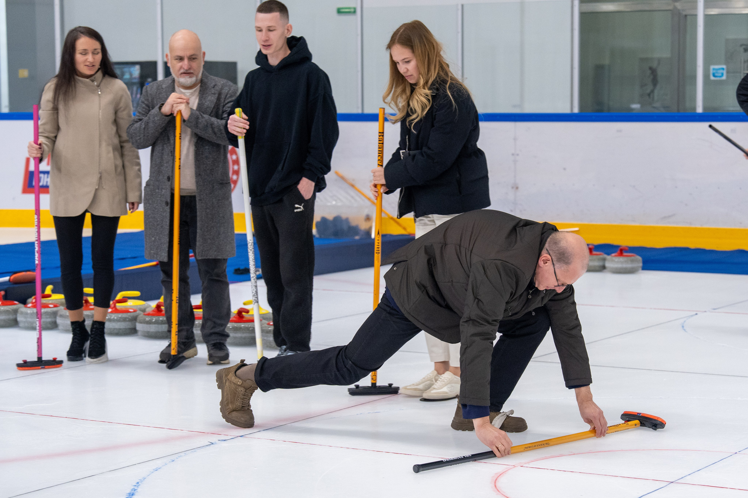 Керлинг для компании Р-Фарм. Репортажный фотограф в Красной Поляне и Сочи Павлюченко Екатерина