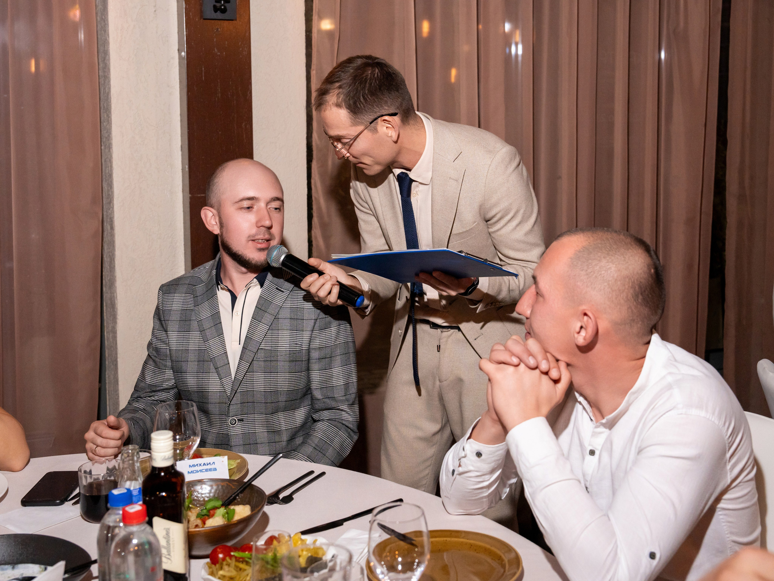 Гала-ужин для компании «Agregatka». Репортажный фотограф в Красной Поляне и Сочи Павлюченко Екатерина