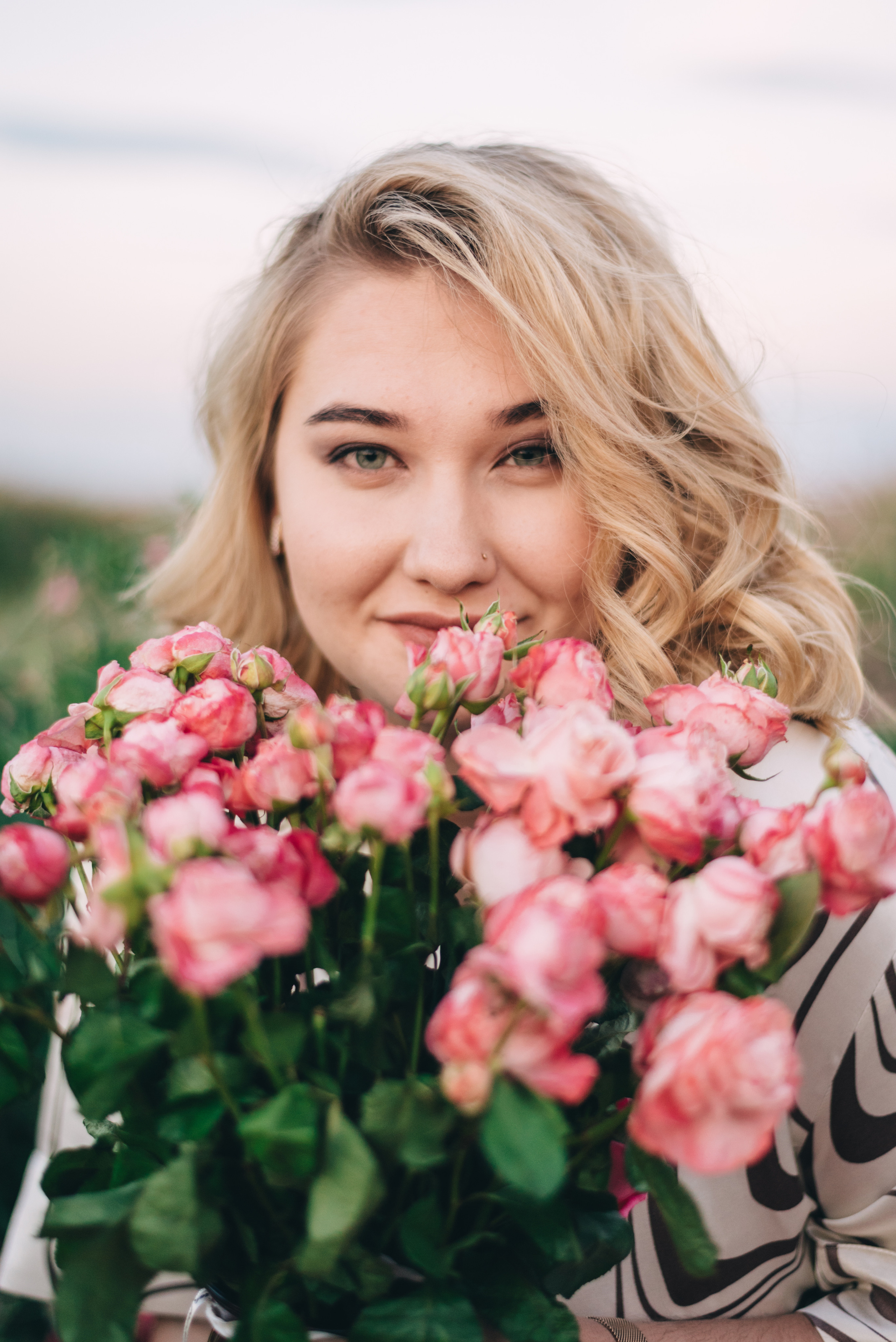 Прогулка в поле Лиза и Вика. Семейный фотограф Саратов Маргарита Куликова