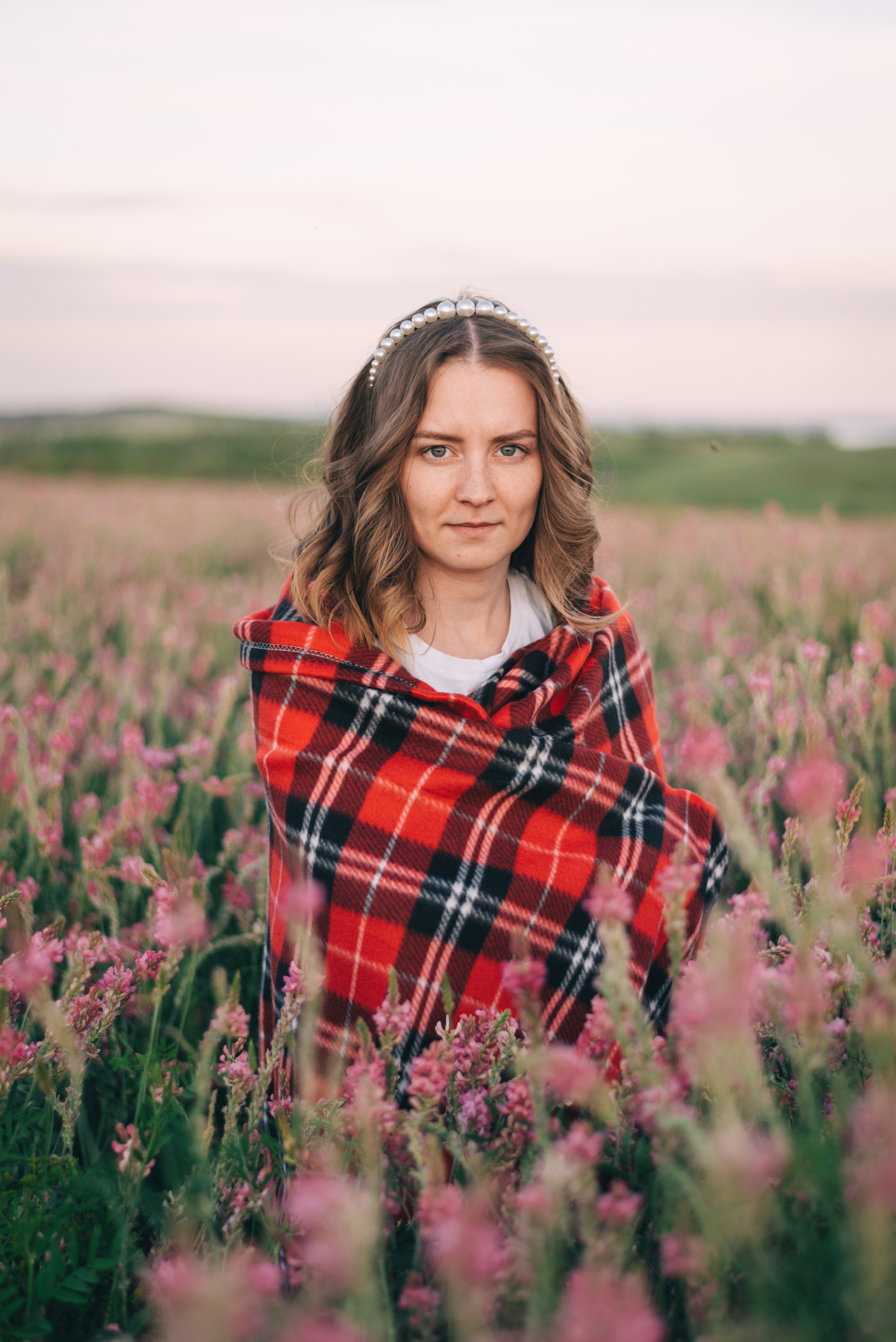 Прогулка в поле Лиза и Вика. Семейный фотограф Саратов Маргарита Куликова