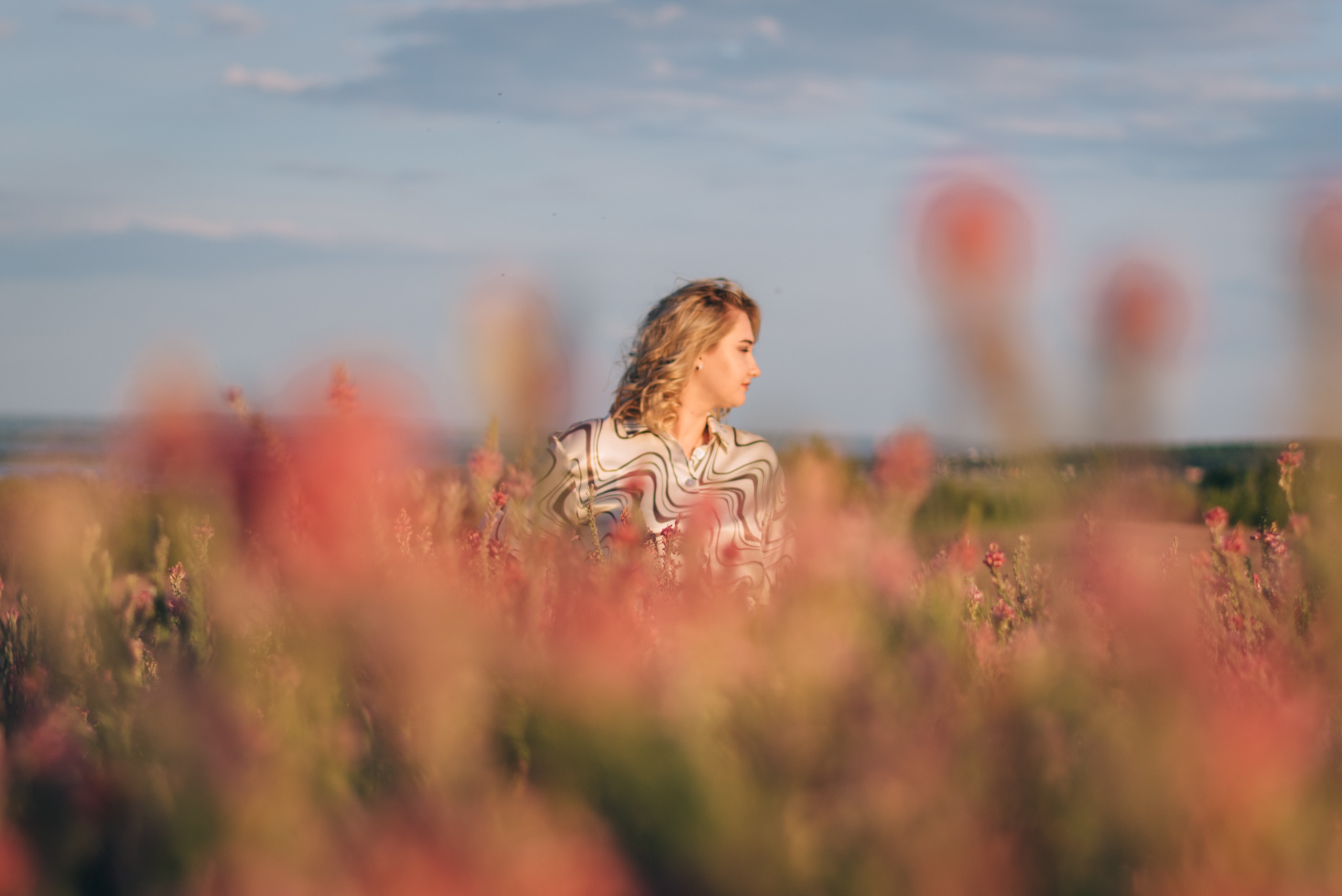 Прогулка в поле Лиза и Вика. Семейный фотограф Саратов Маргарита Куликова