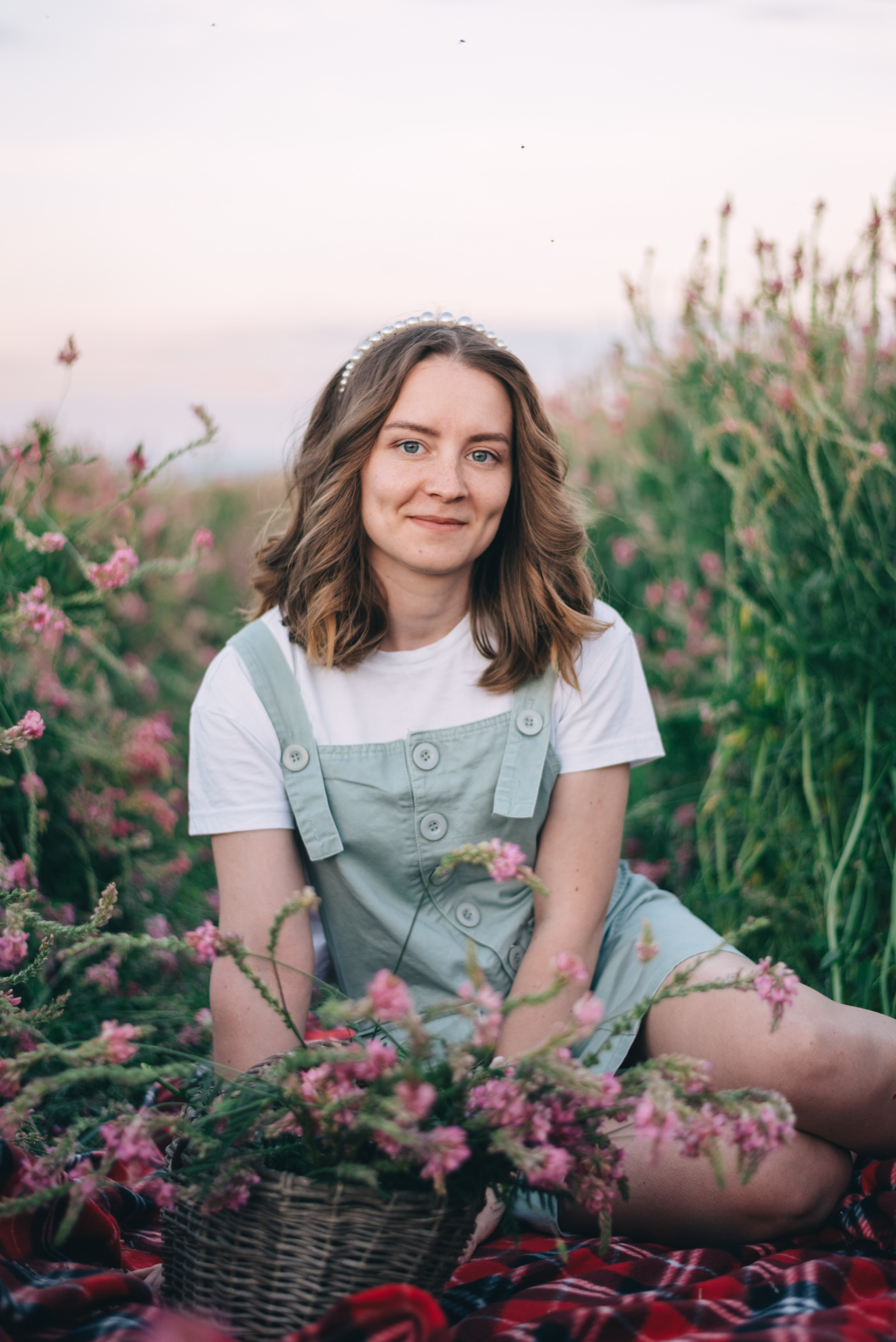 Прогулка в поле Лиза и Вика. Семейный фотограф Саратов Маргарита Куликова