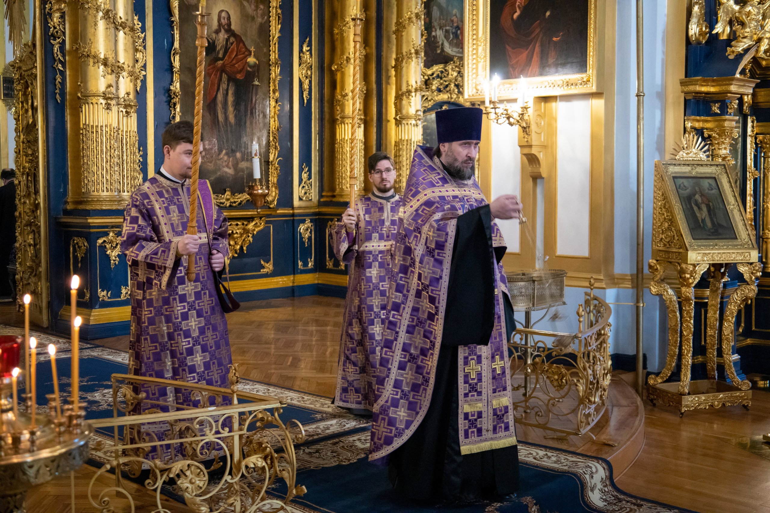 ВСЕНОЩНОЕ БДЕНИЕ С ЧИНОМ ИЗНЕСЕНИЯ ЧЕСТНОГО И ЖИВОТВОРЯЩЕГО КРЕСТА ГОСПОДНЯ. НИКОЛО-БОГОЯВЛЕНСКИЙ МОРСКОЙ СОБОР