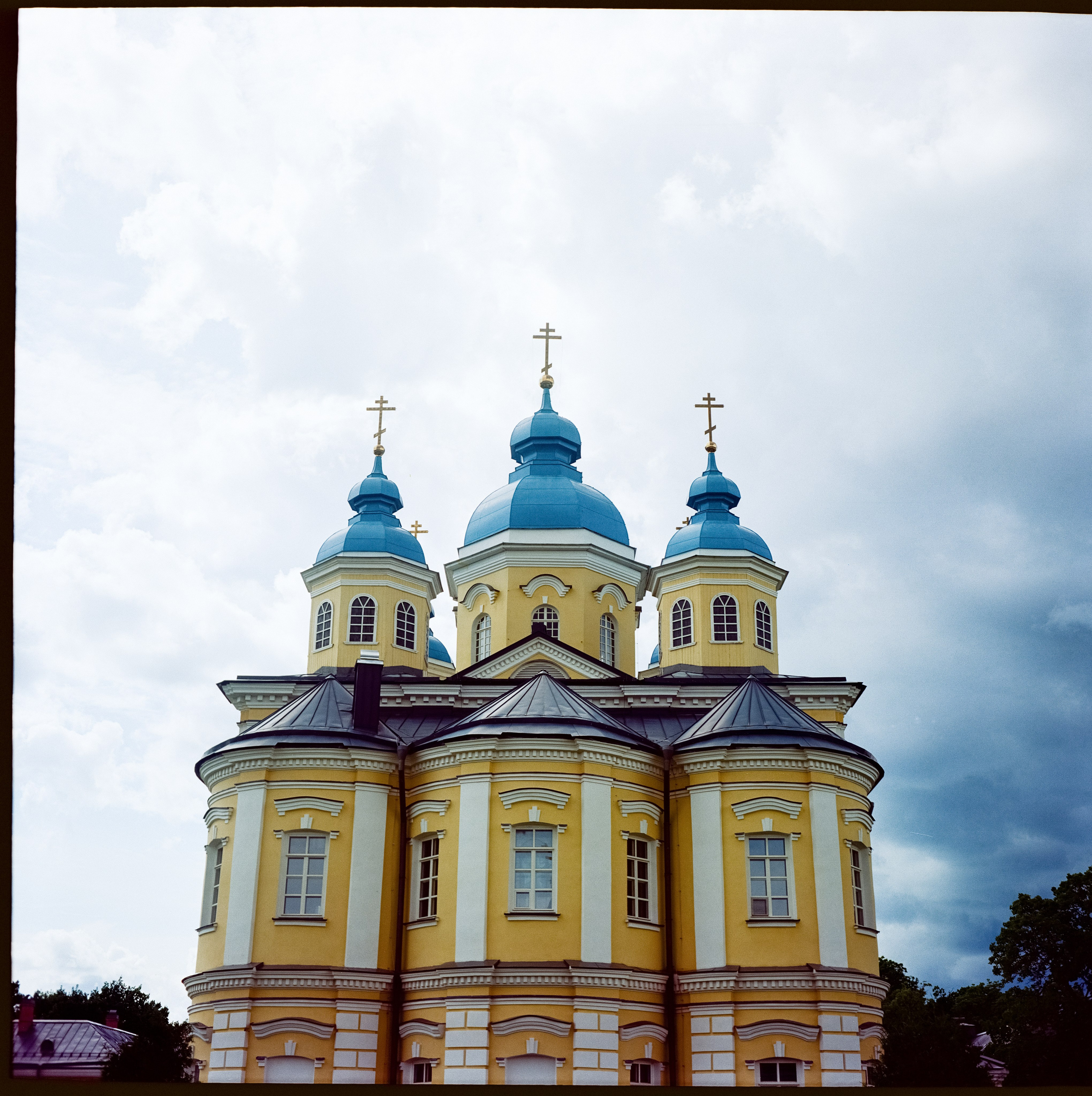 Коневский монастырь / Kodak Ektar 100 (просрочка) / Super Fujica-6