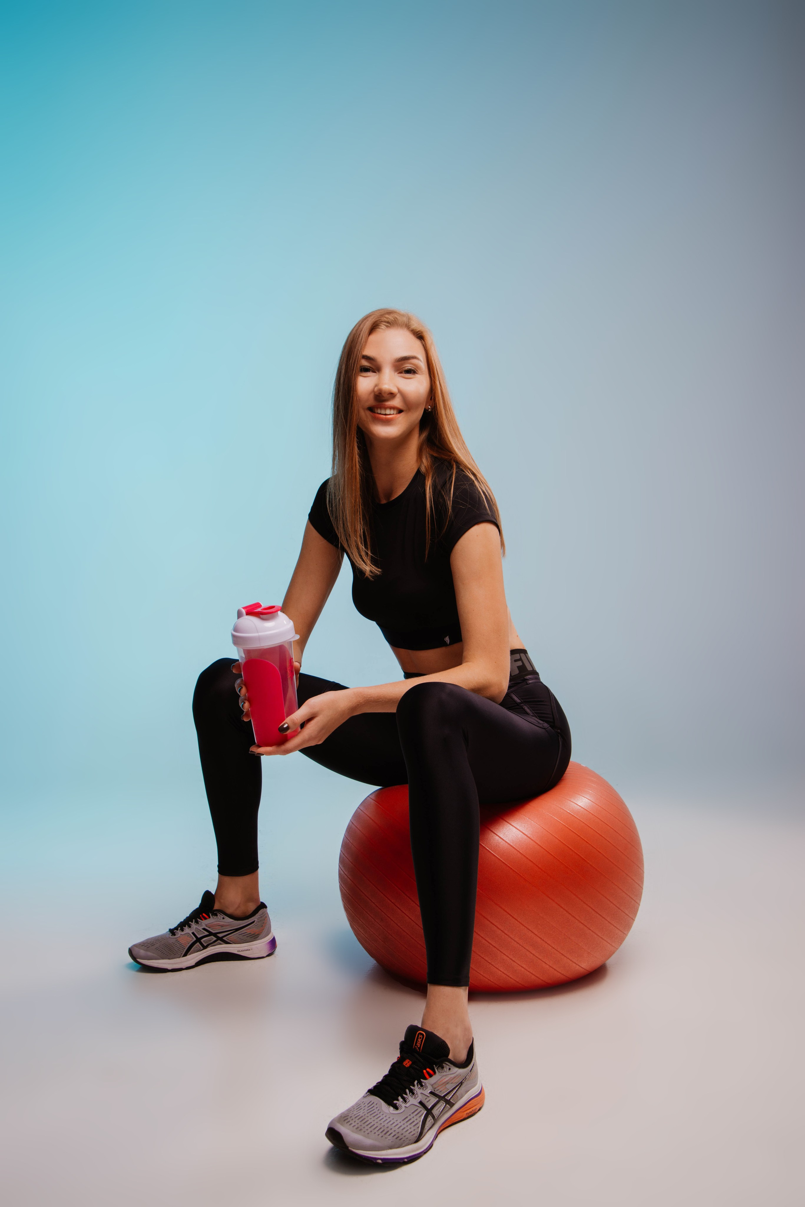 Реклама для сети «FIZкультура». Ксения Glossa. Портретный и репортажный фотограф в Самаре